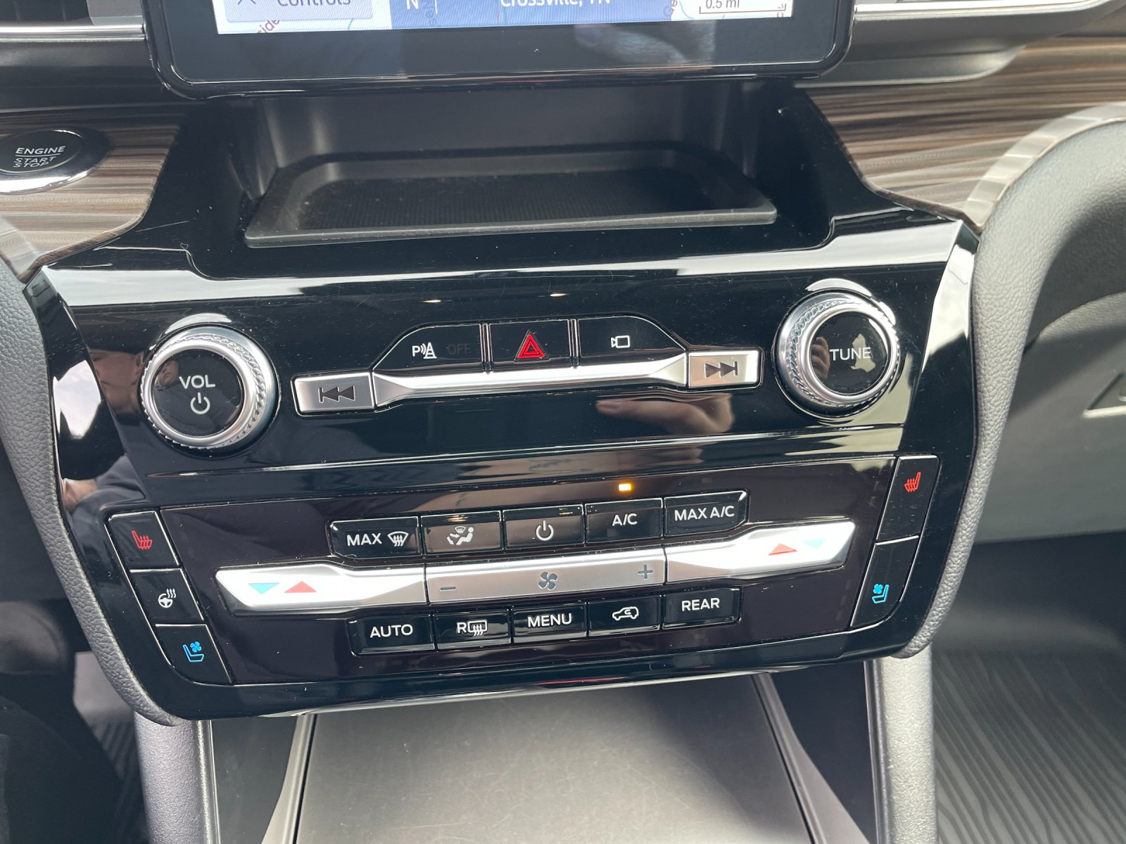 Used 2022 Blue Ford Limited image 26