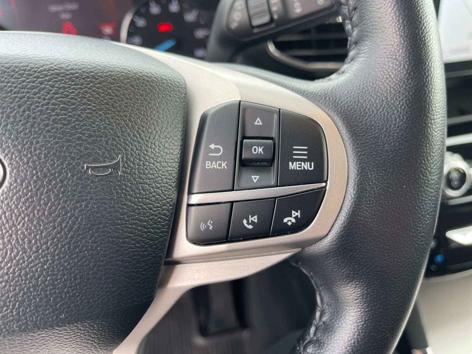 Used 2022 Blue Ford Limited image 31