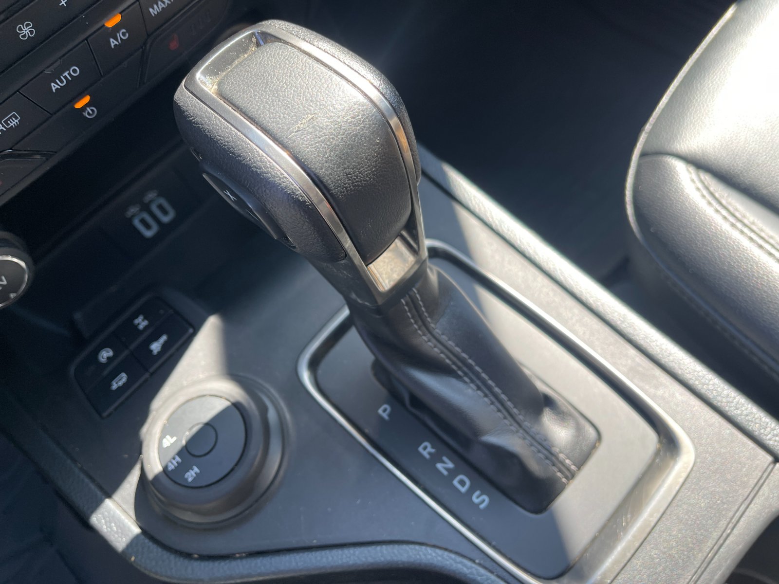 Used 2021 Gray Ford Lariat image 23