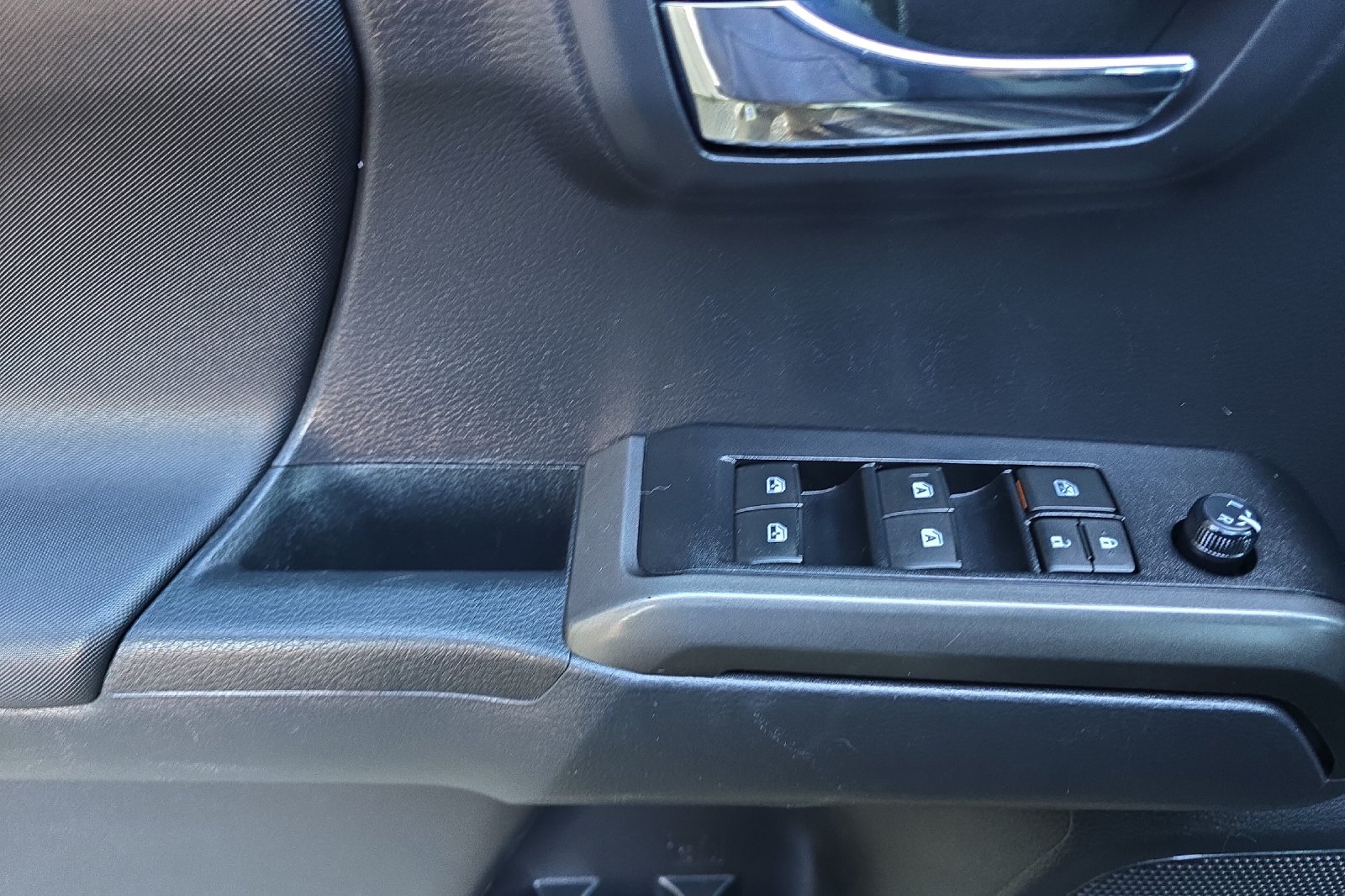 Used 2022 White Toyota TRD Off-Road image 8