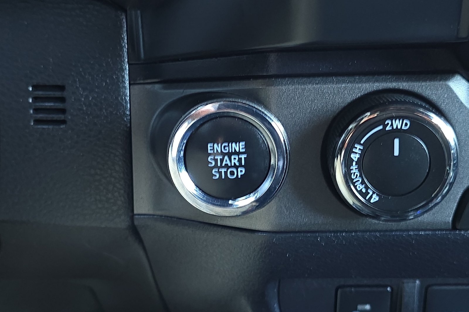 Used 2022 White Toyota TRD Off-Road image 18