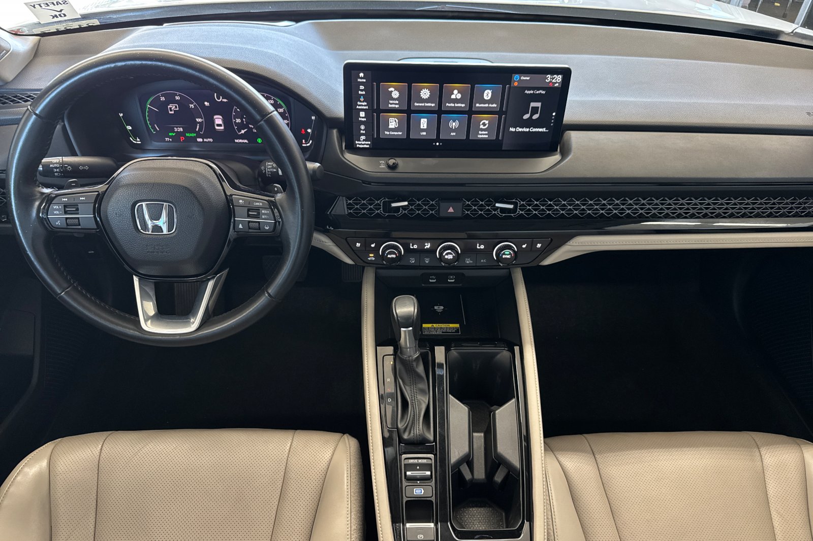 Certified Used 2023 Platinum White Pearl Honda Touring image 13