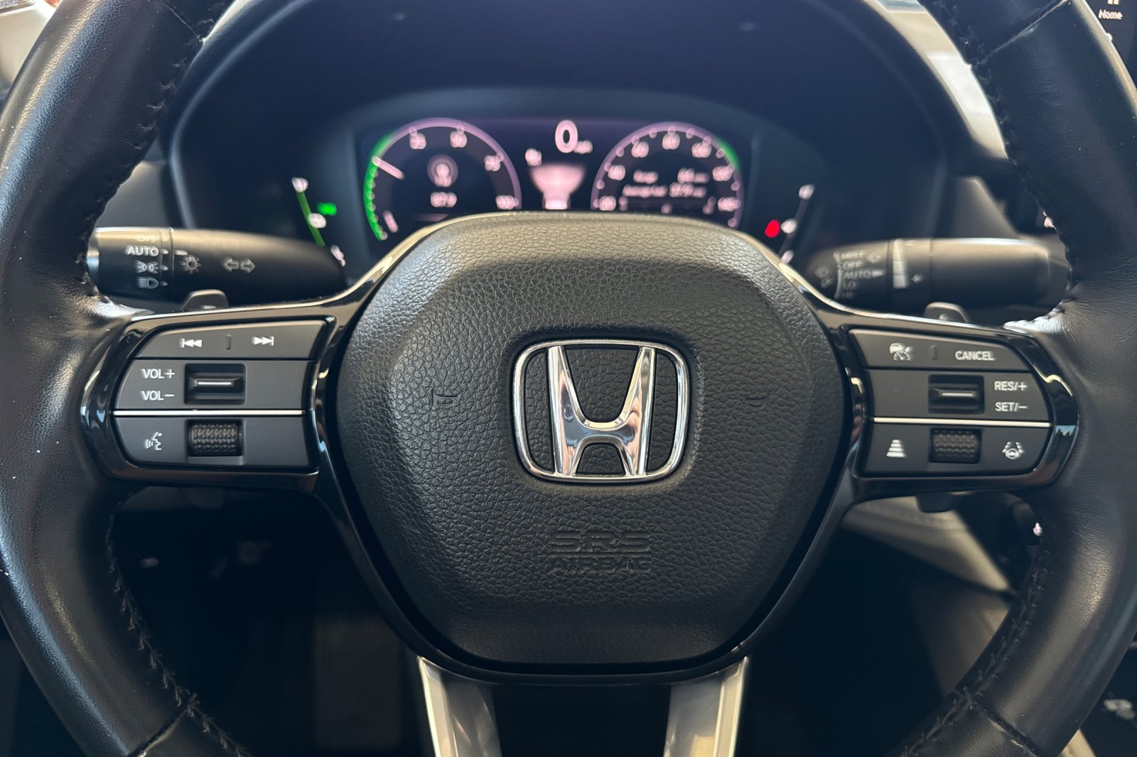 Certified Used 2023 Platinum White Pearl Honda Touring image 23