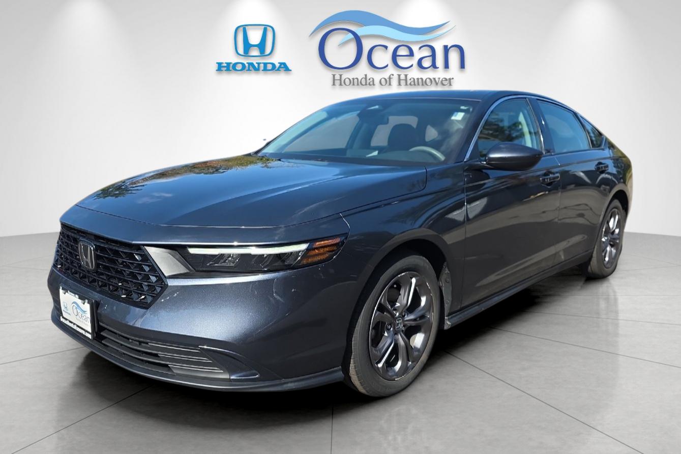 Used 2024 Meteorite Gray Metallic Honda EX image 7