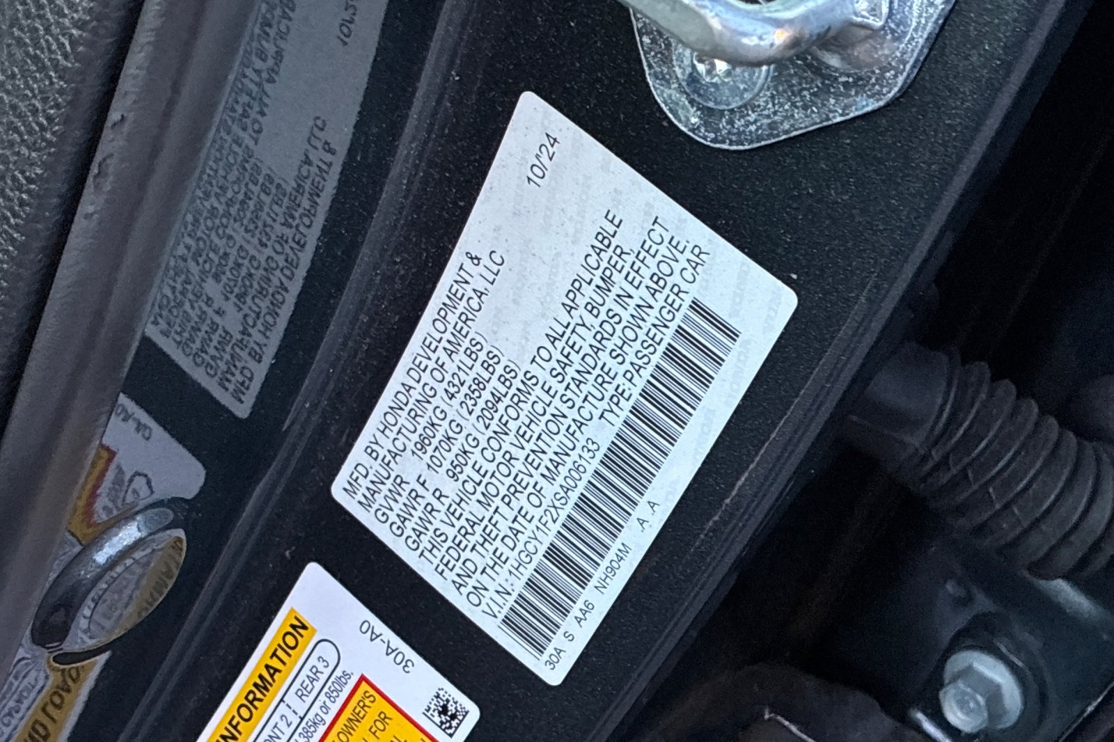 Used 2025 Meteorite Gray Metallic Honda LX image 43
