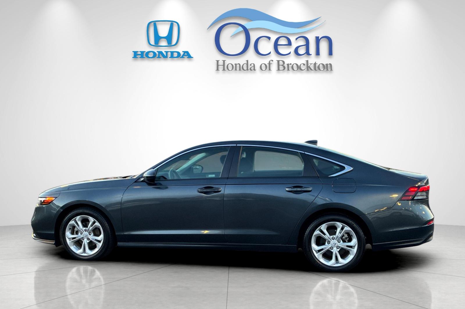 Used 2025 Meteorite Gray Metallic Honda LX image 6