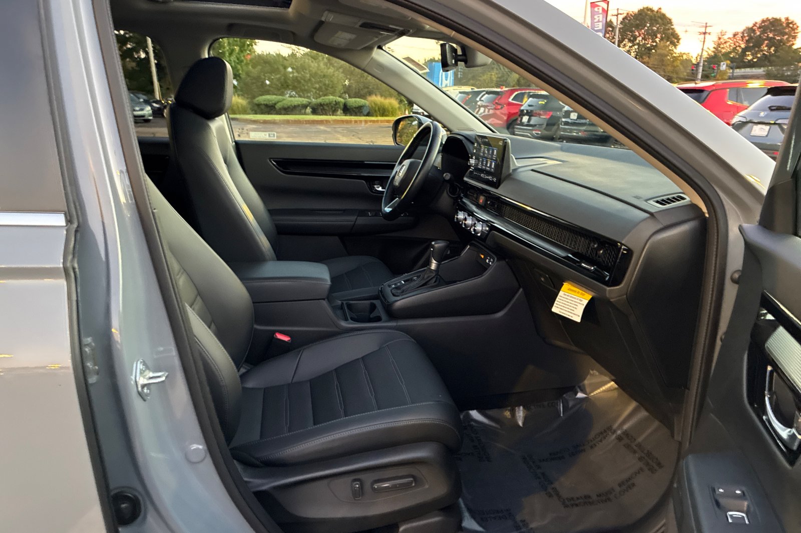 Used 2025 Urban Gray Pearl Honda EX-L image 22