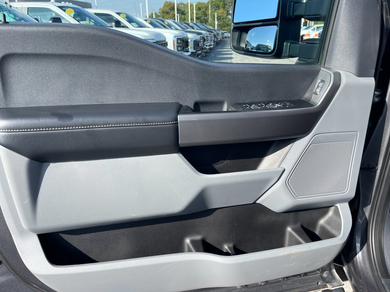 Used 2025 Gray Ford XLT image 12