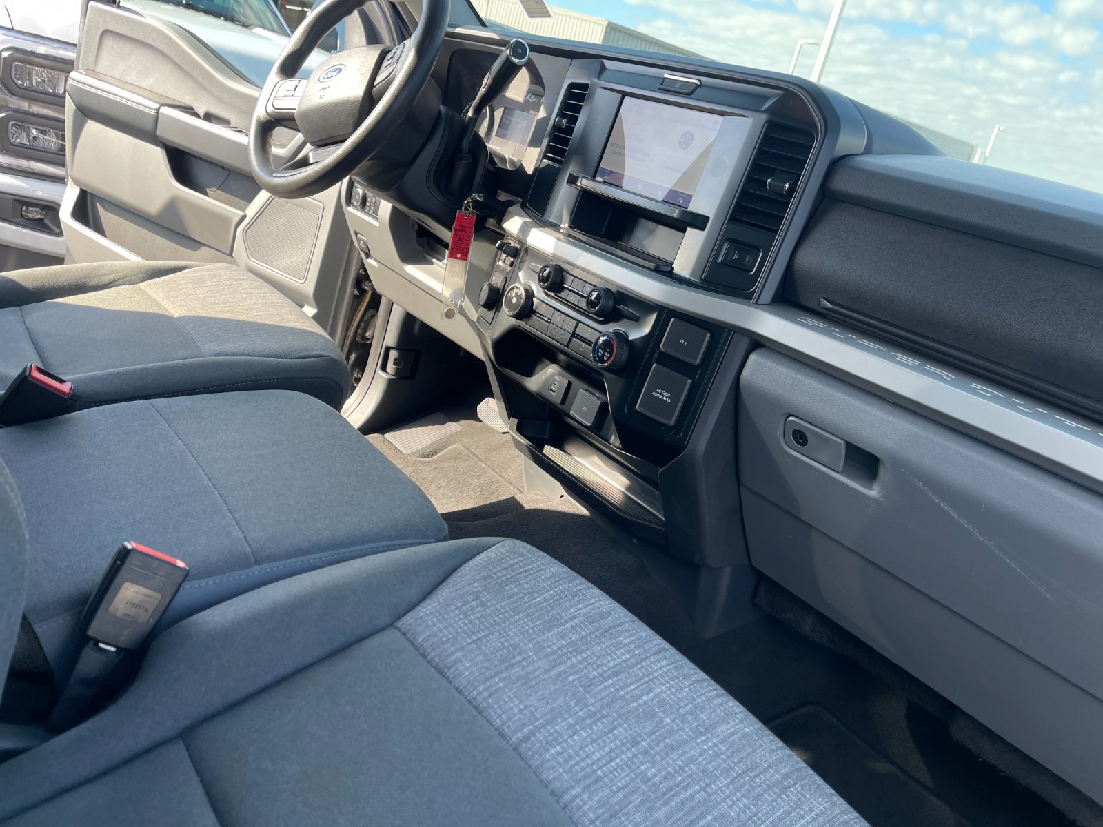 Used 2025 Gray Ford XLT image 17