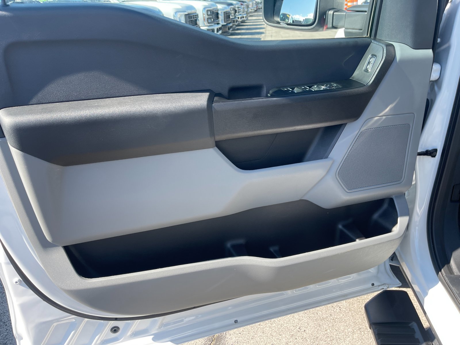 Used 2026 White Ford XL image 12