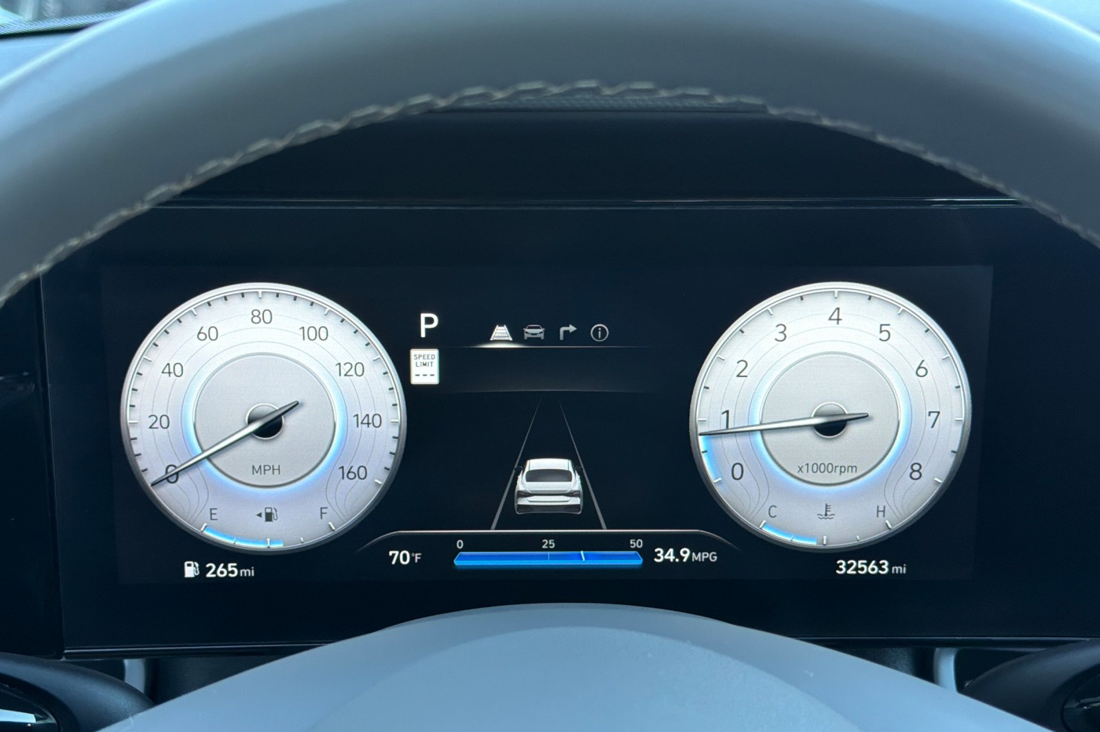 Used 2025 White Hyundai SEL Convenience image 21