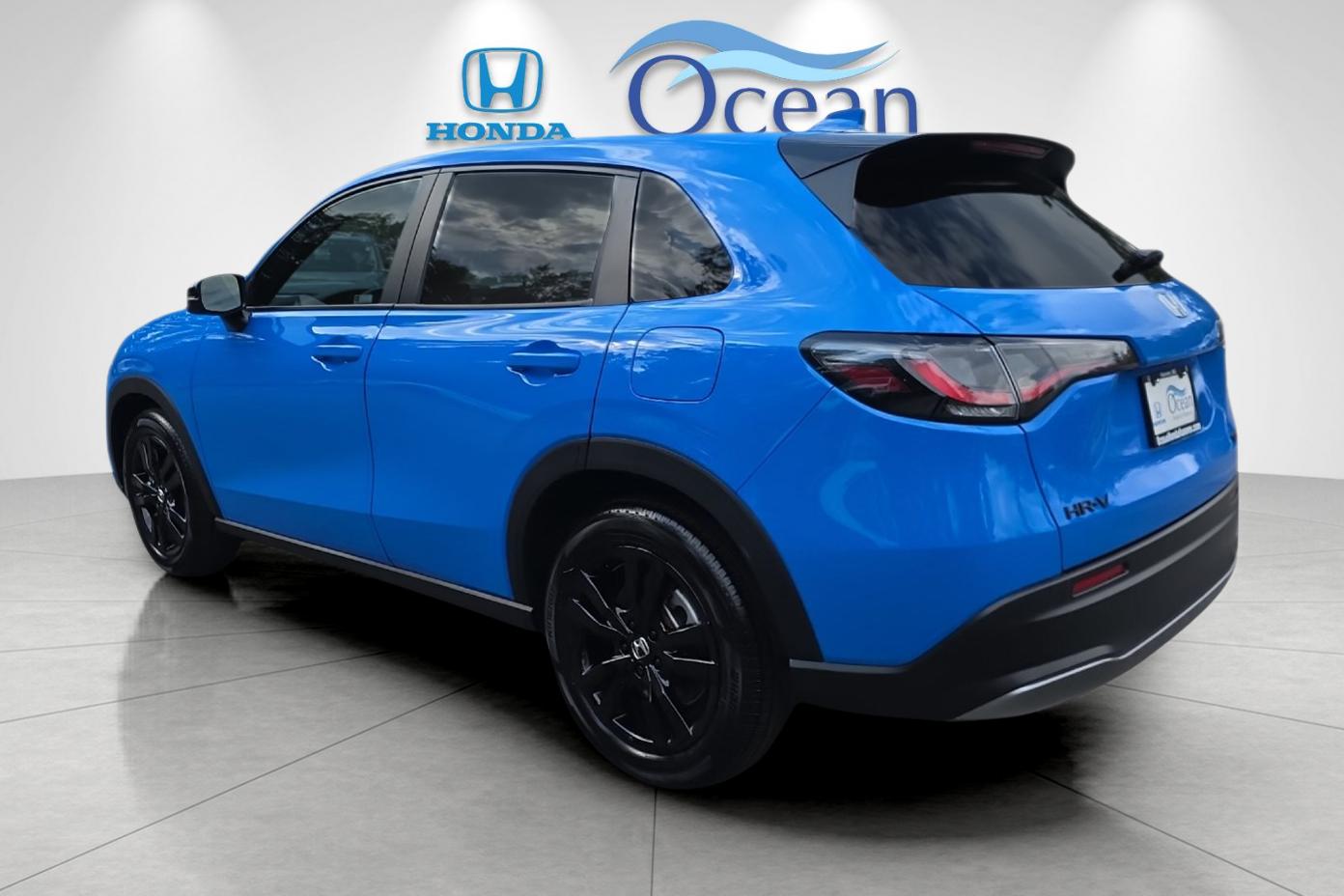 Used 2026 Boost Blue Pearl Honda Sport image 5