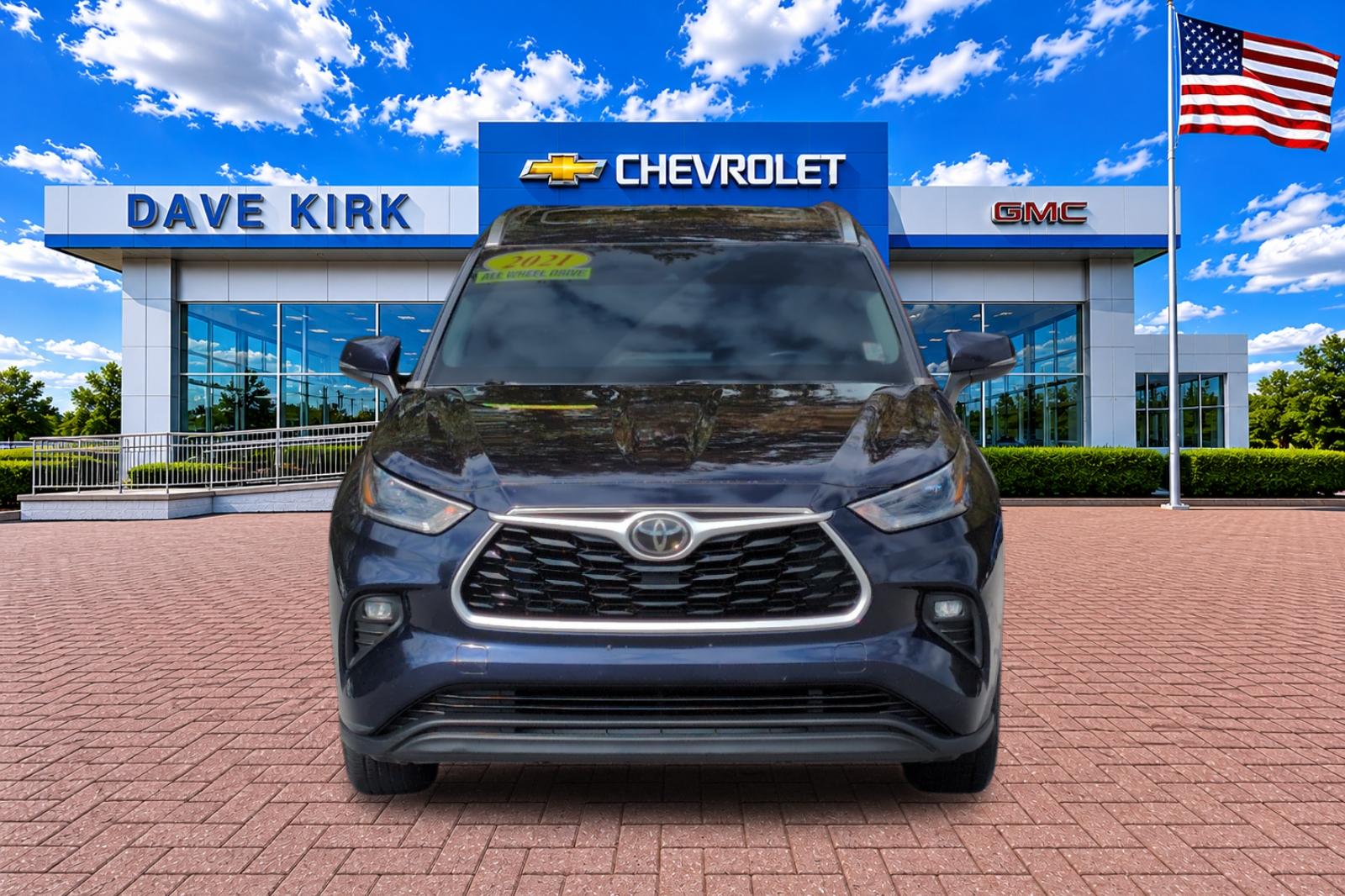 Used 2021  Toyota XLE image 8