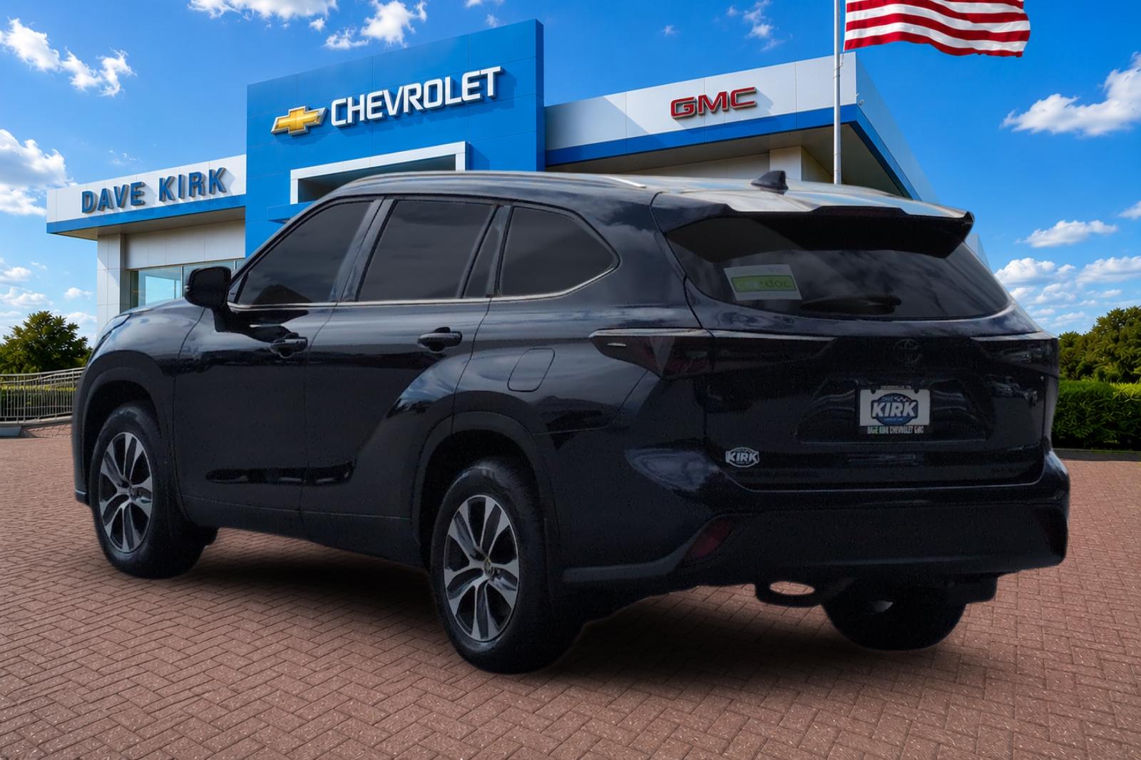 Used 2021  Toyota XLE image 5
