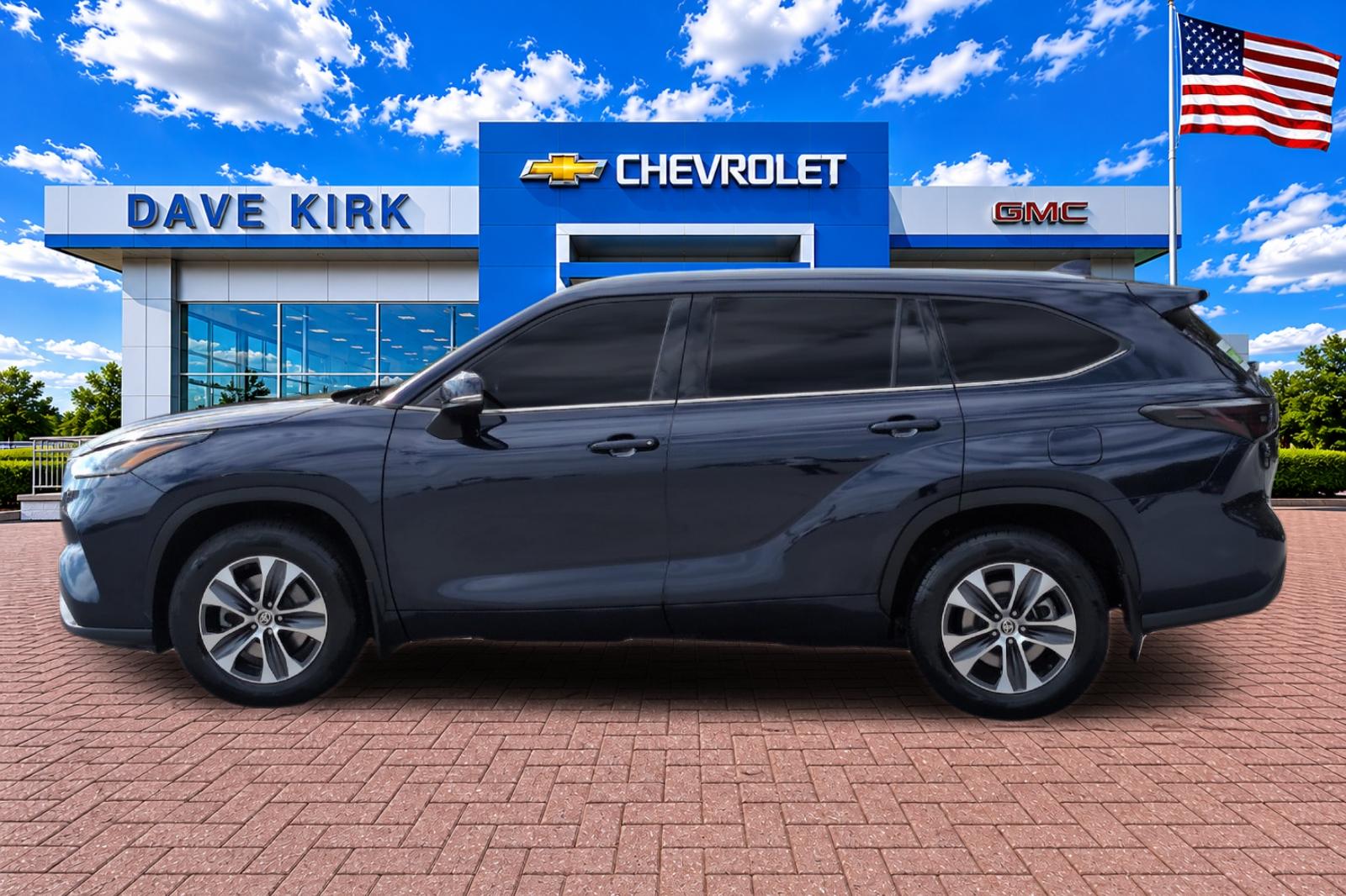Used 2021  Toyota XLE image 6