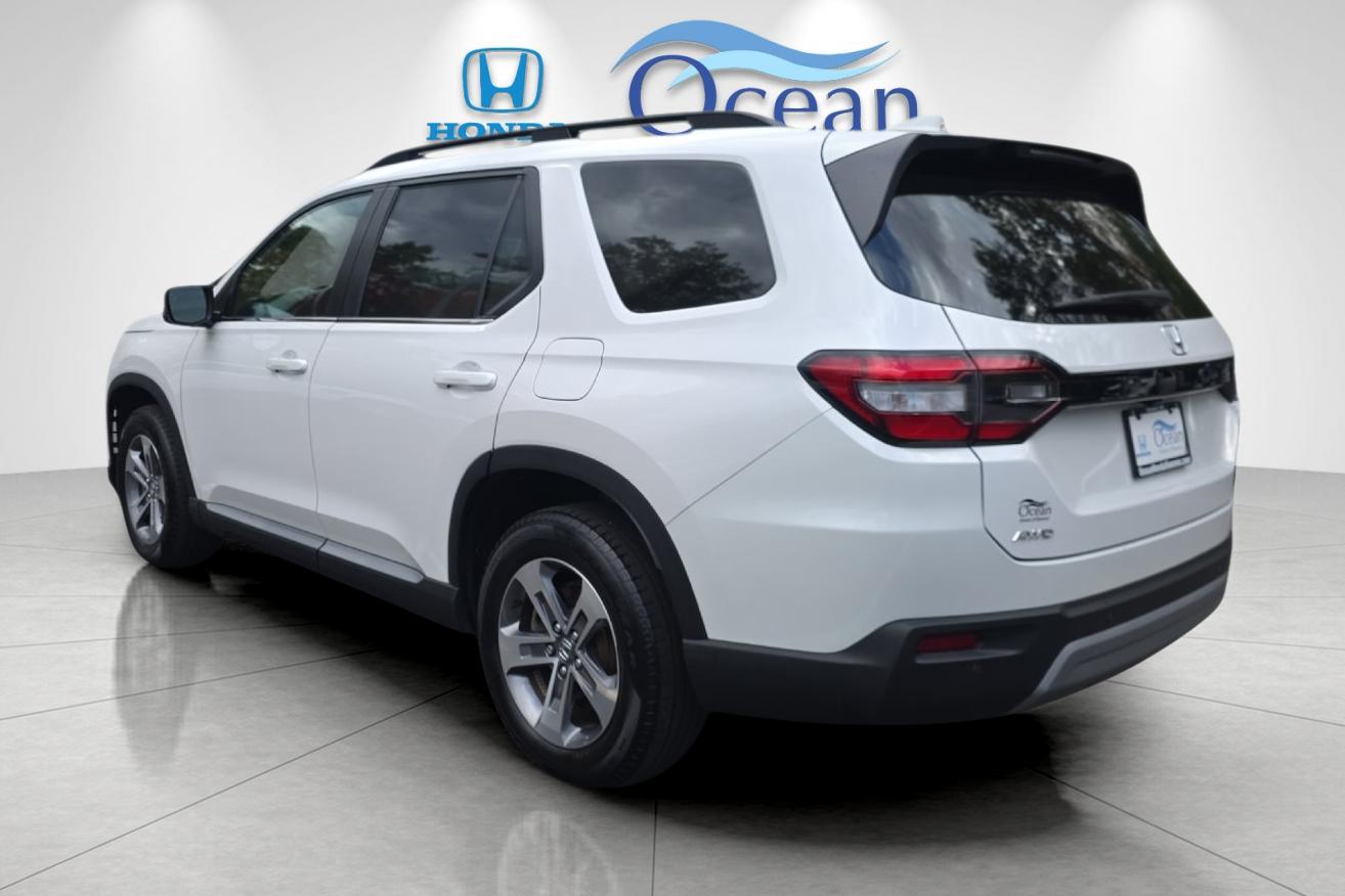 Used 2025 Platinum White Pearl Honda EX-L image 5