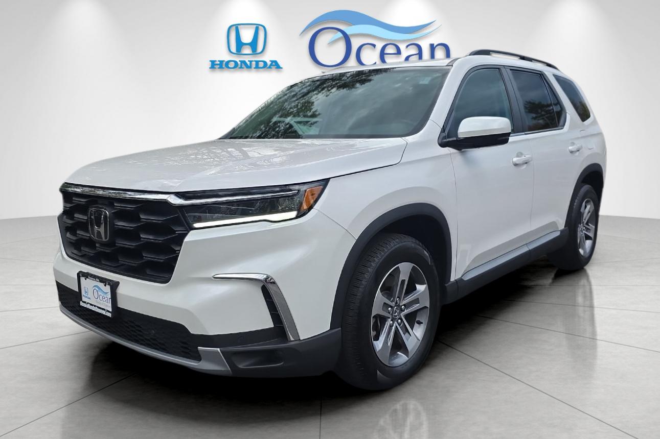 Used 2025 Platinum White Pearl Honda EX-L image 7