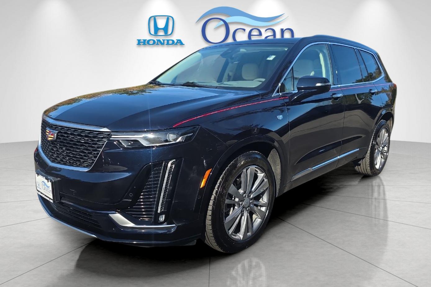 Used 2022 Stellar Black Metallic Cadillac Premium Luxury image 7