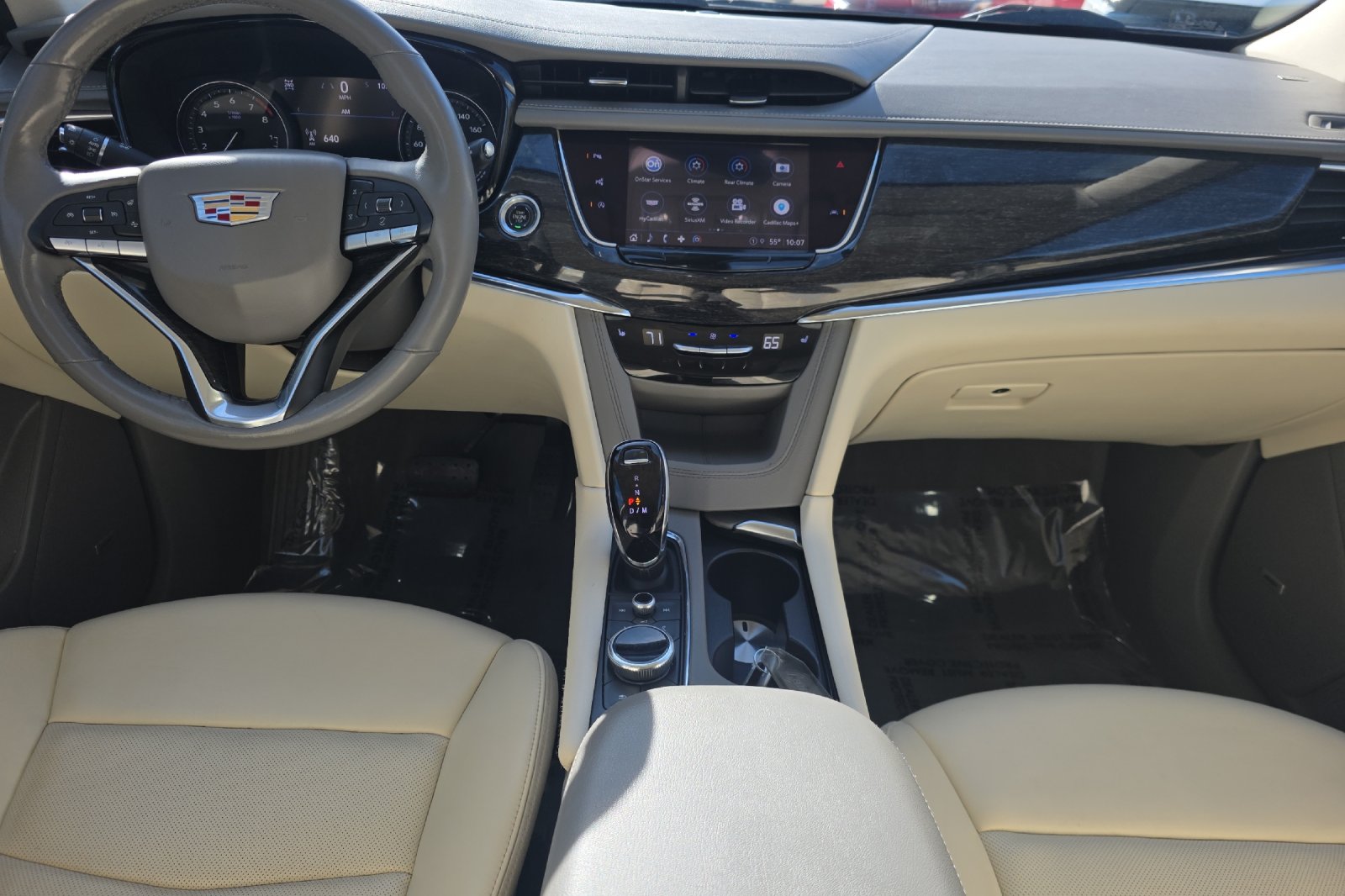 Used 2022 Stellar Black Metallic Cadillac Premium Luxury image 14