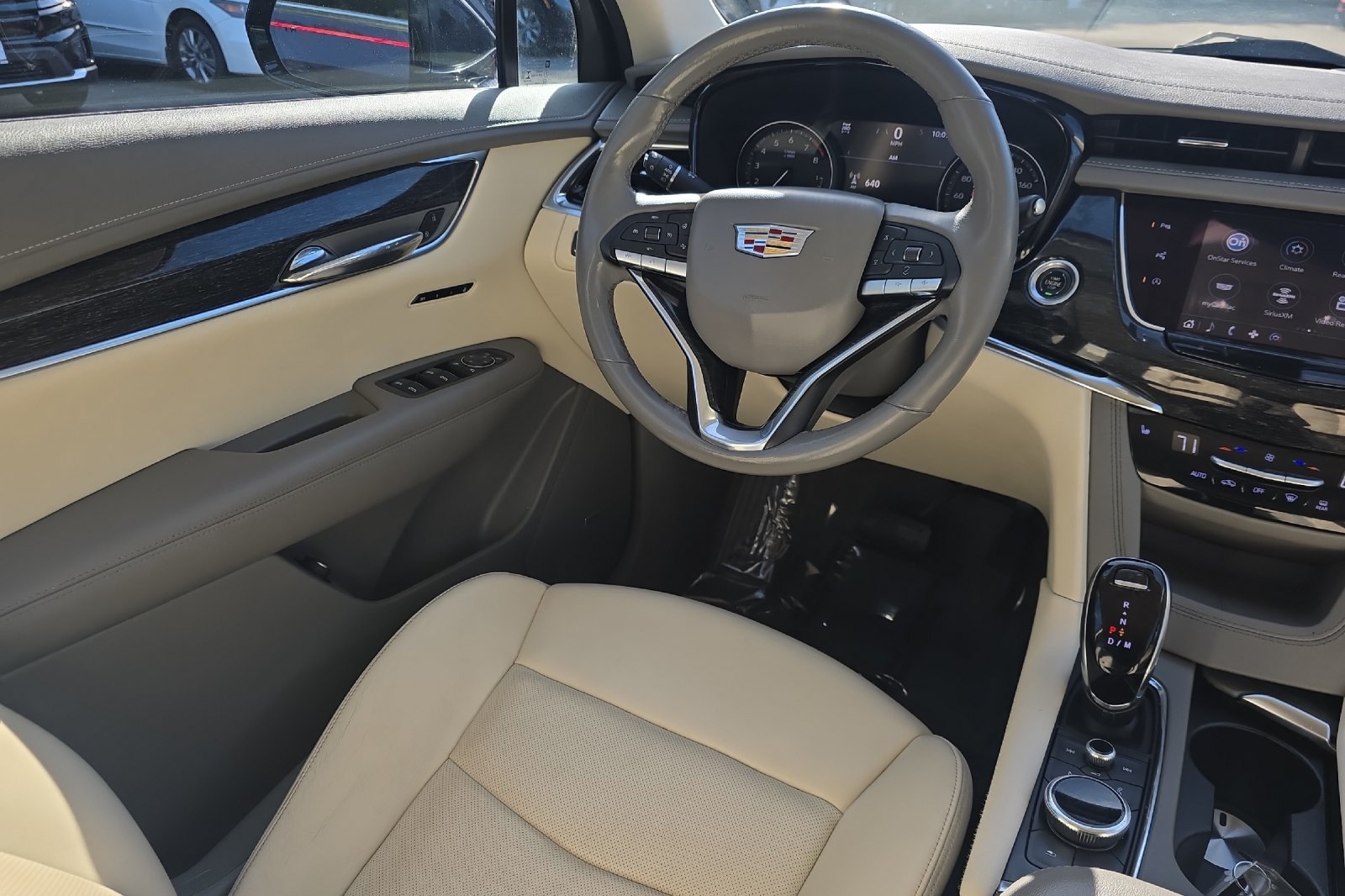 Used 2022 Stellar Black Metallic Cadillac Premium Luxury image 15
