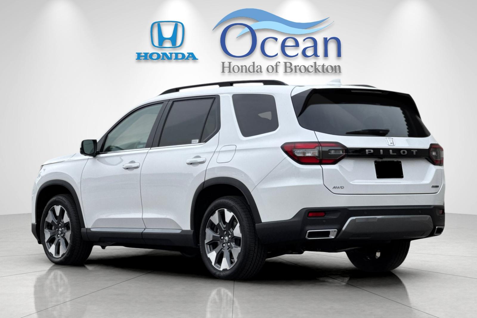 New 2026 Platinum White Pearl Honda Touring image 3
