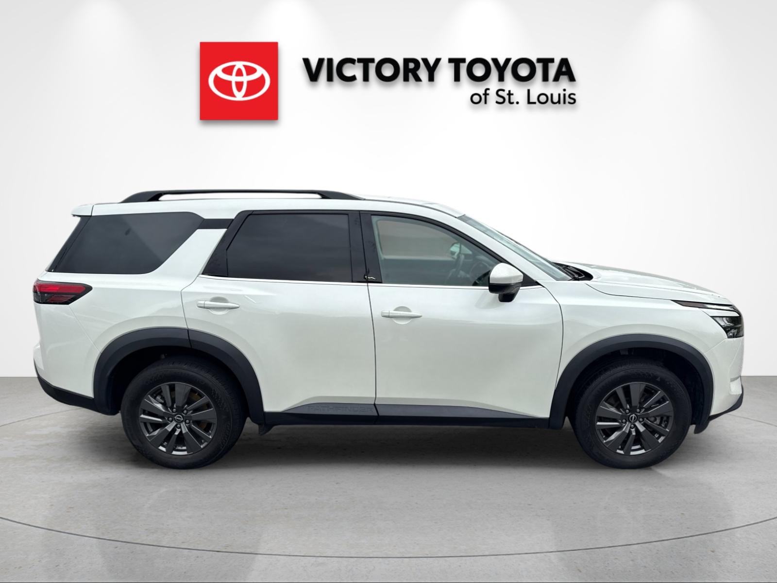 Used 2024 White Nissan SV image 2