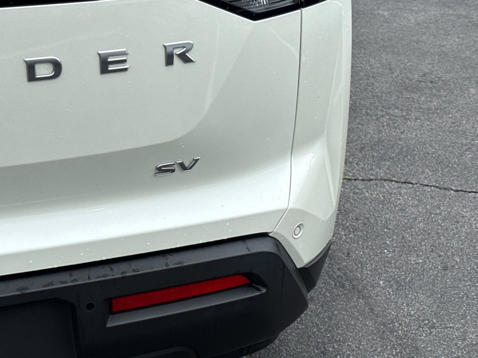 Used 2024 White Nissan SV image 21