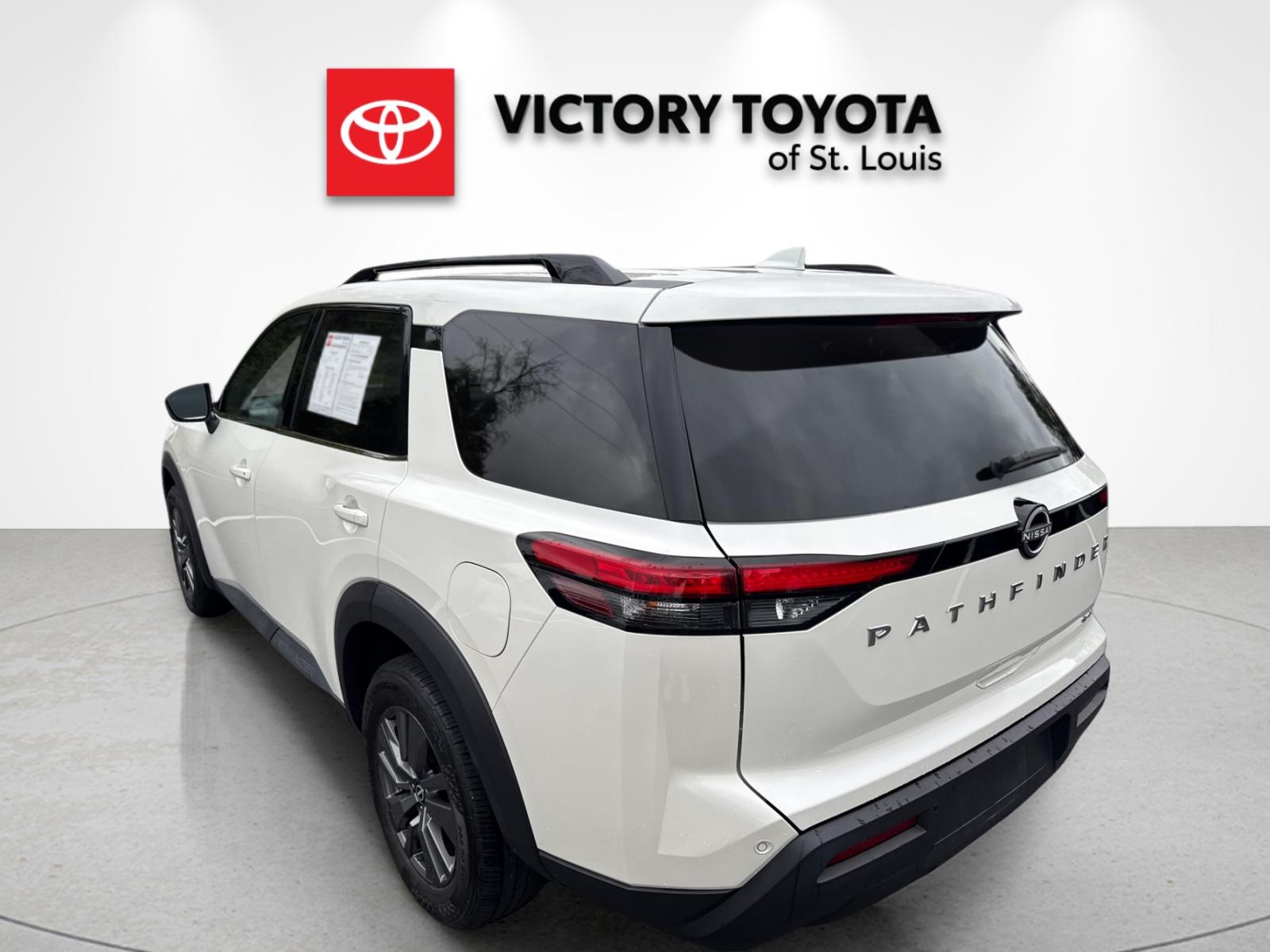 Used 2024 White Nissan SV image 5