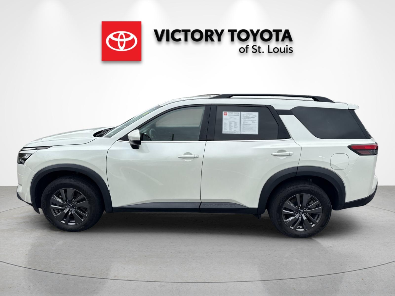 Used 2024 White Nissan SV image 6