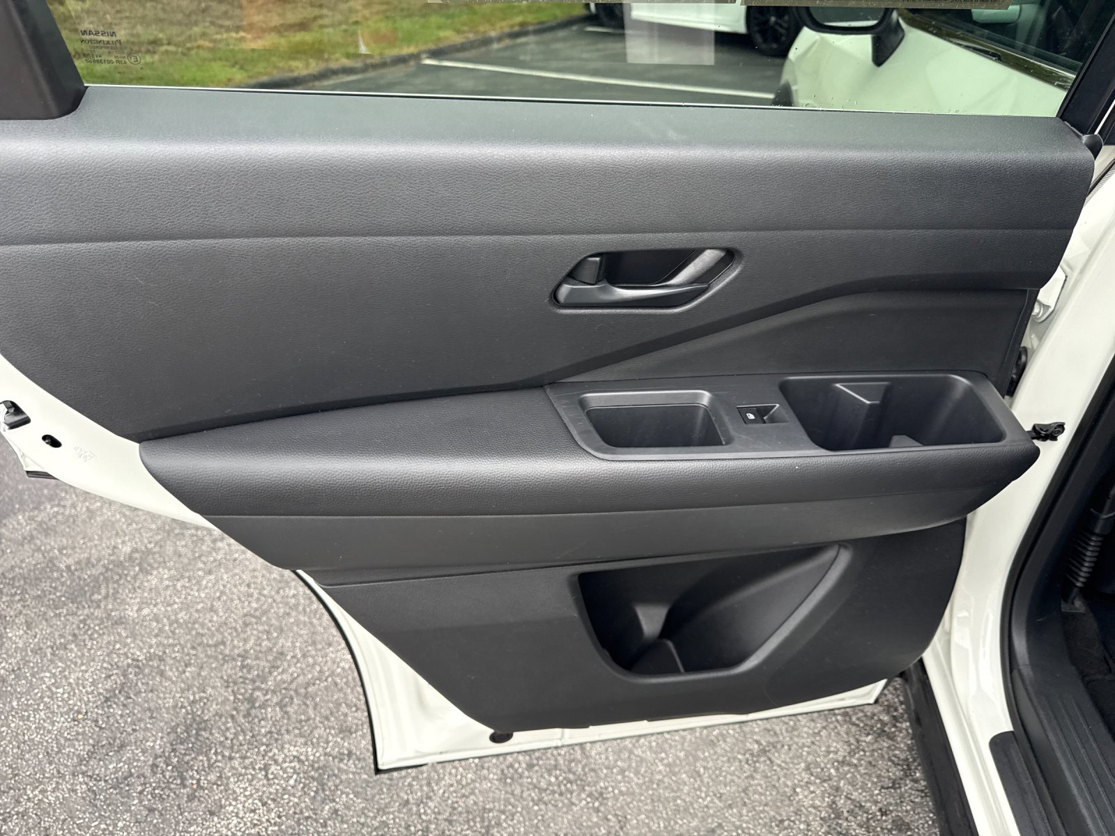 Used 2024 White Nissan SV image 22