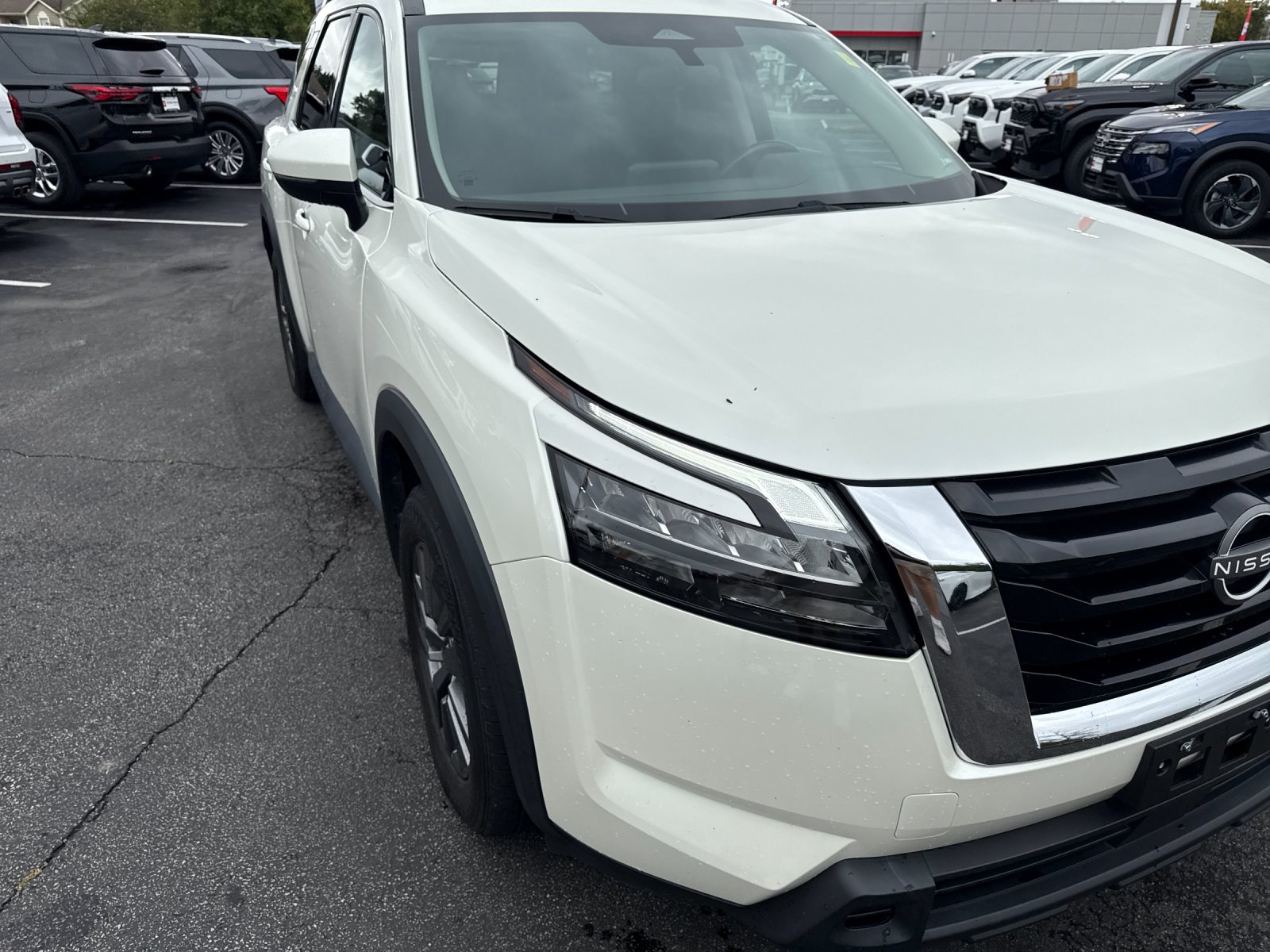 Used 2024 White Nissan SV image 28
