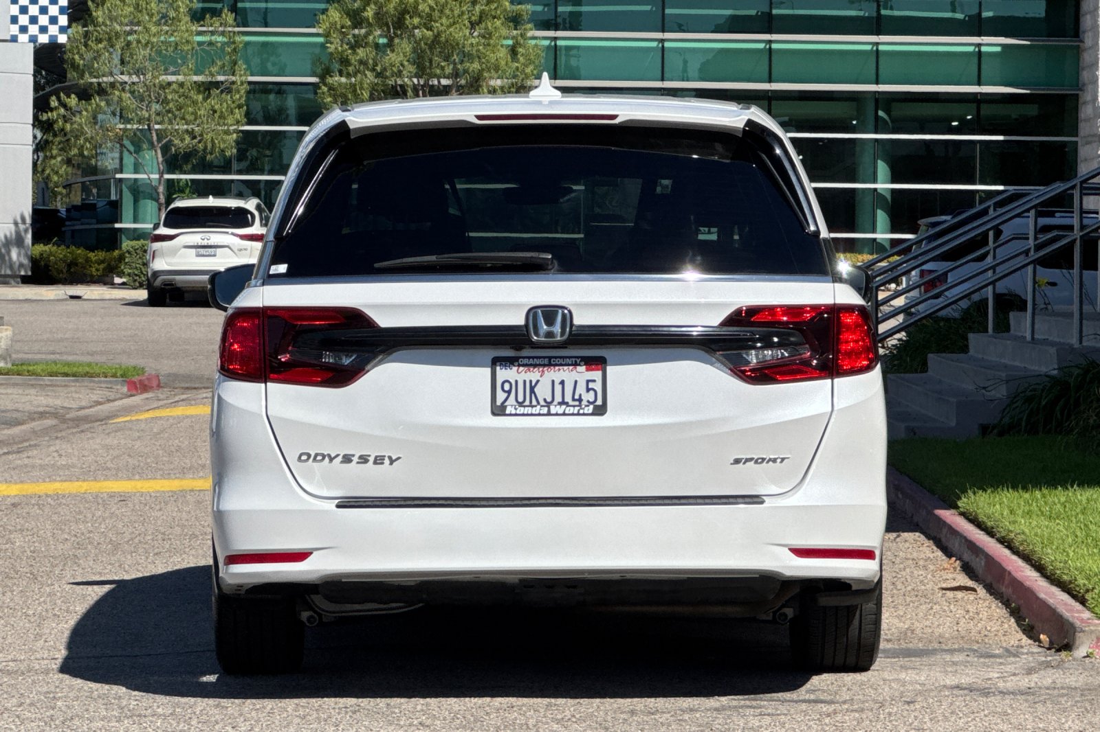 Certified Used 2024 Platinum White Pearl Honda SPORT image 5