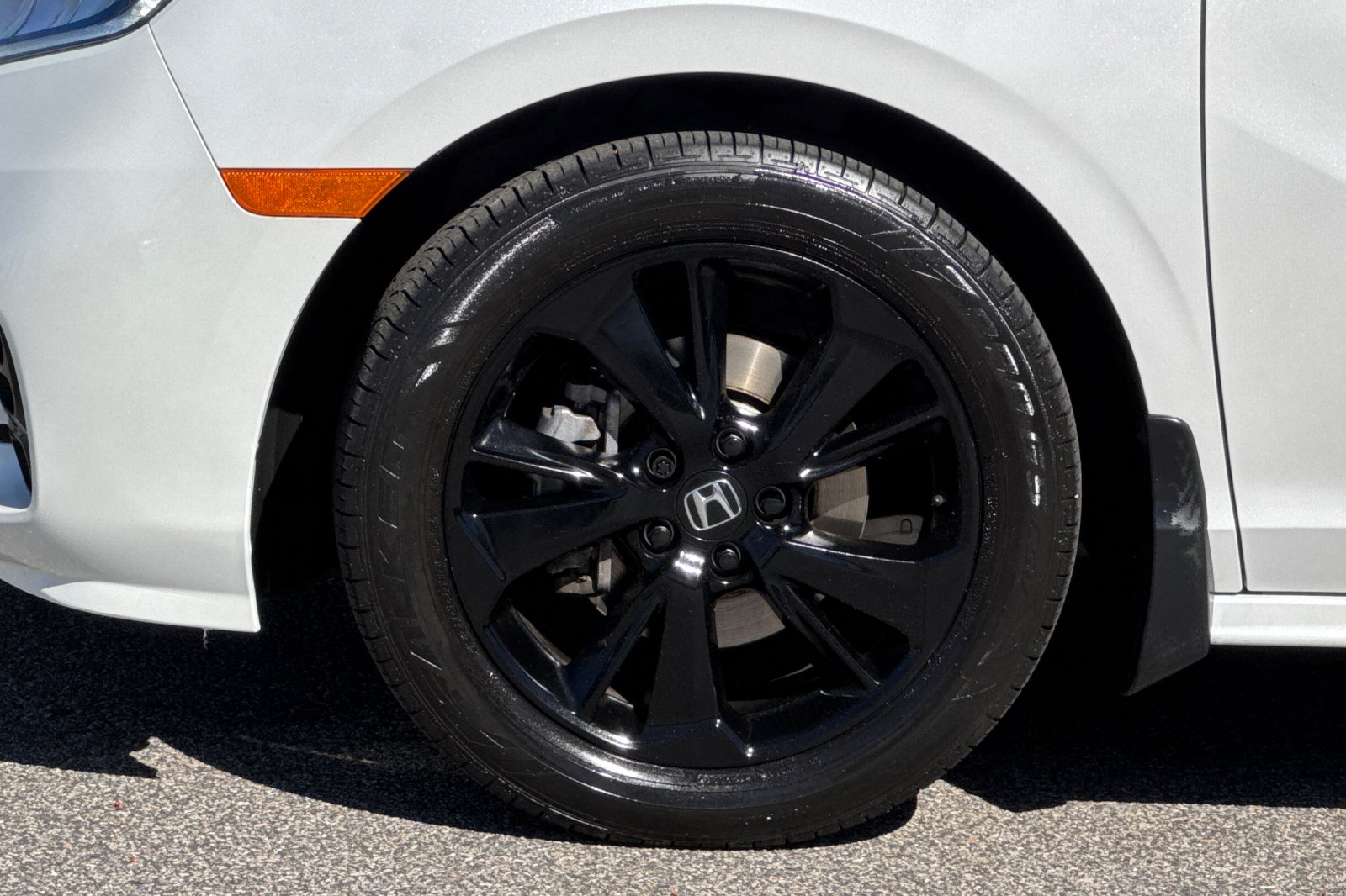 Certified Used 2024 Platinum White Pearl Honda SPORT image 27