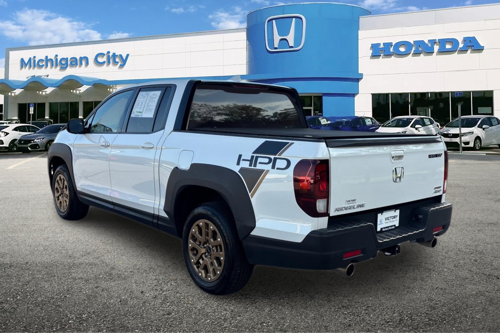 Certified Used 2021  Honda Sport image 3