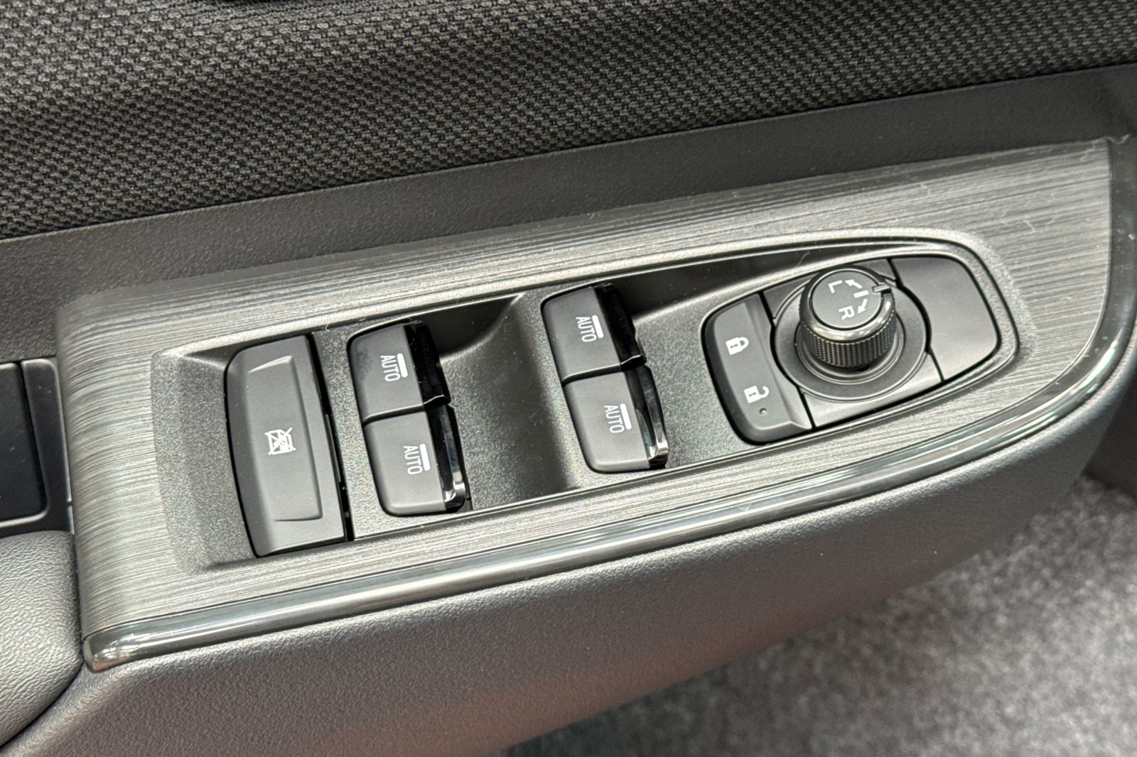 New 2026 RIVER ROCK PEARL Subaru Premium image 13