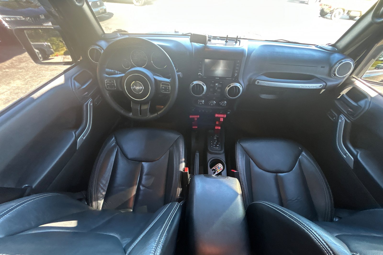 Used 2016 Black Clearcoat Jeep Unlimited Sahara image 13