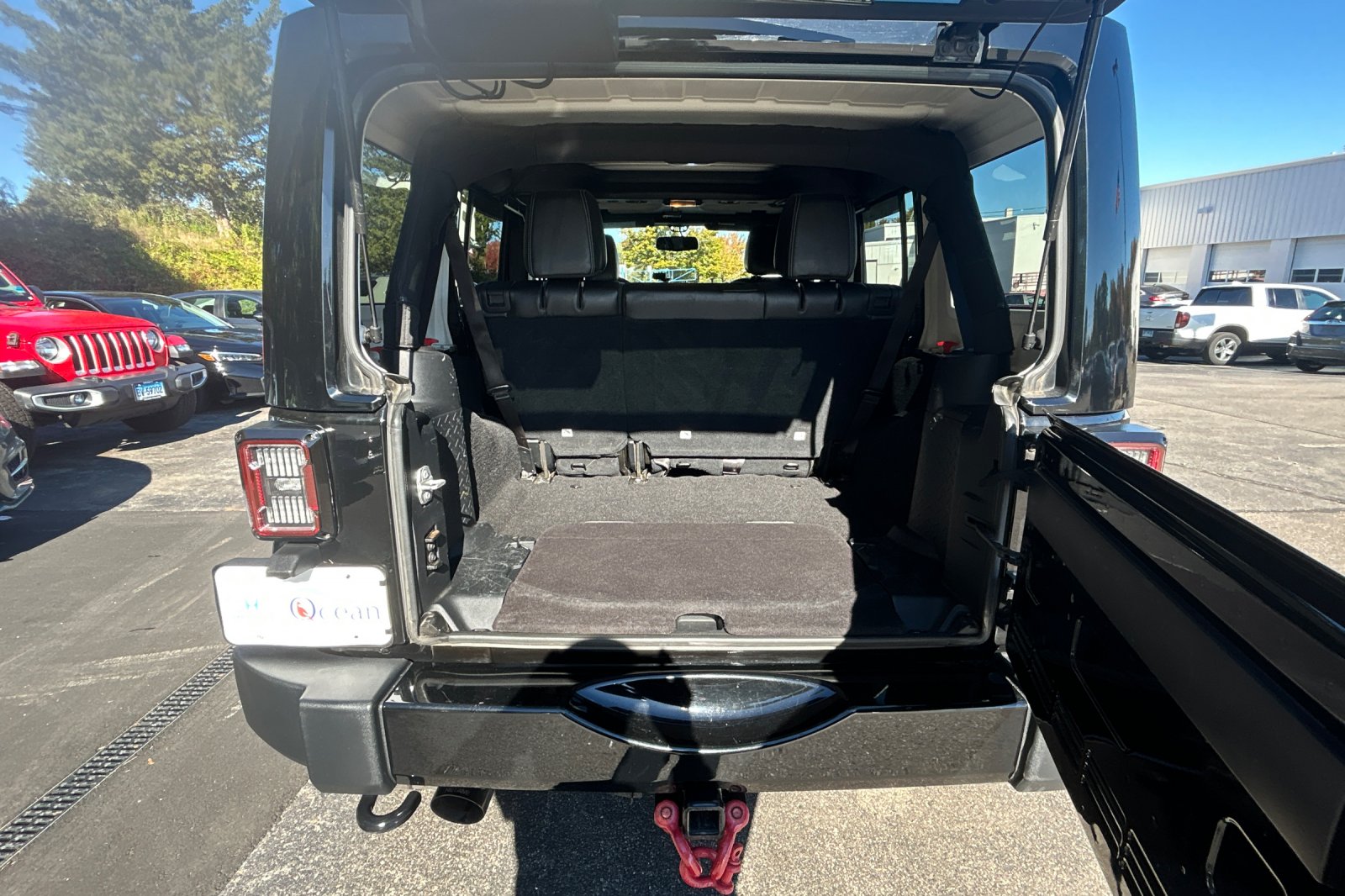 Used 2016 Black Clearcoat Jeep Unlimited Sahara image 15