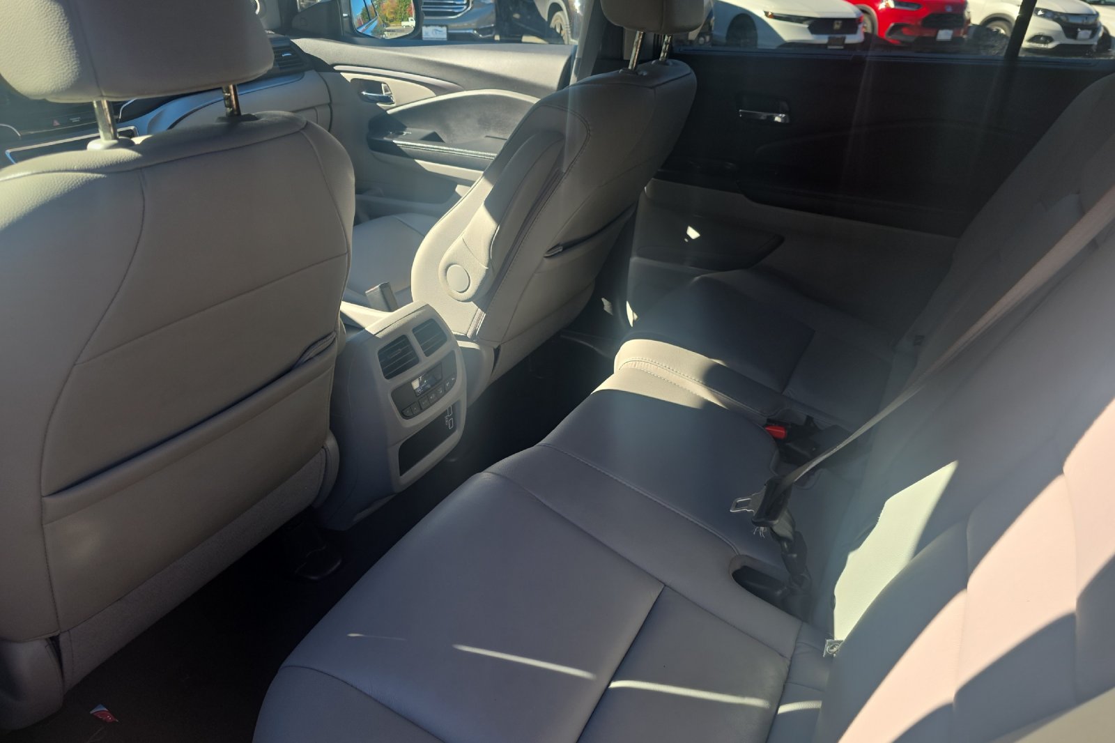 Used 2020 Lunar Silver Metallic Honda EX-L image 13