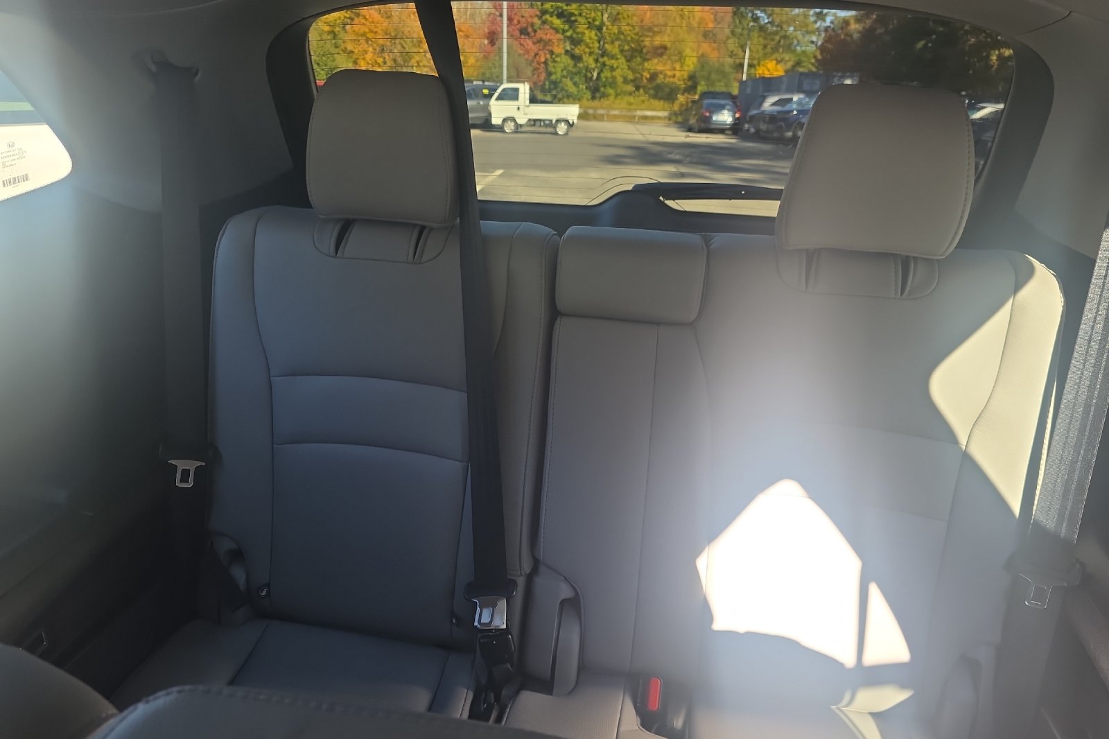 Used 2020 Lunar Silver Metallic Honda EX-L image 16