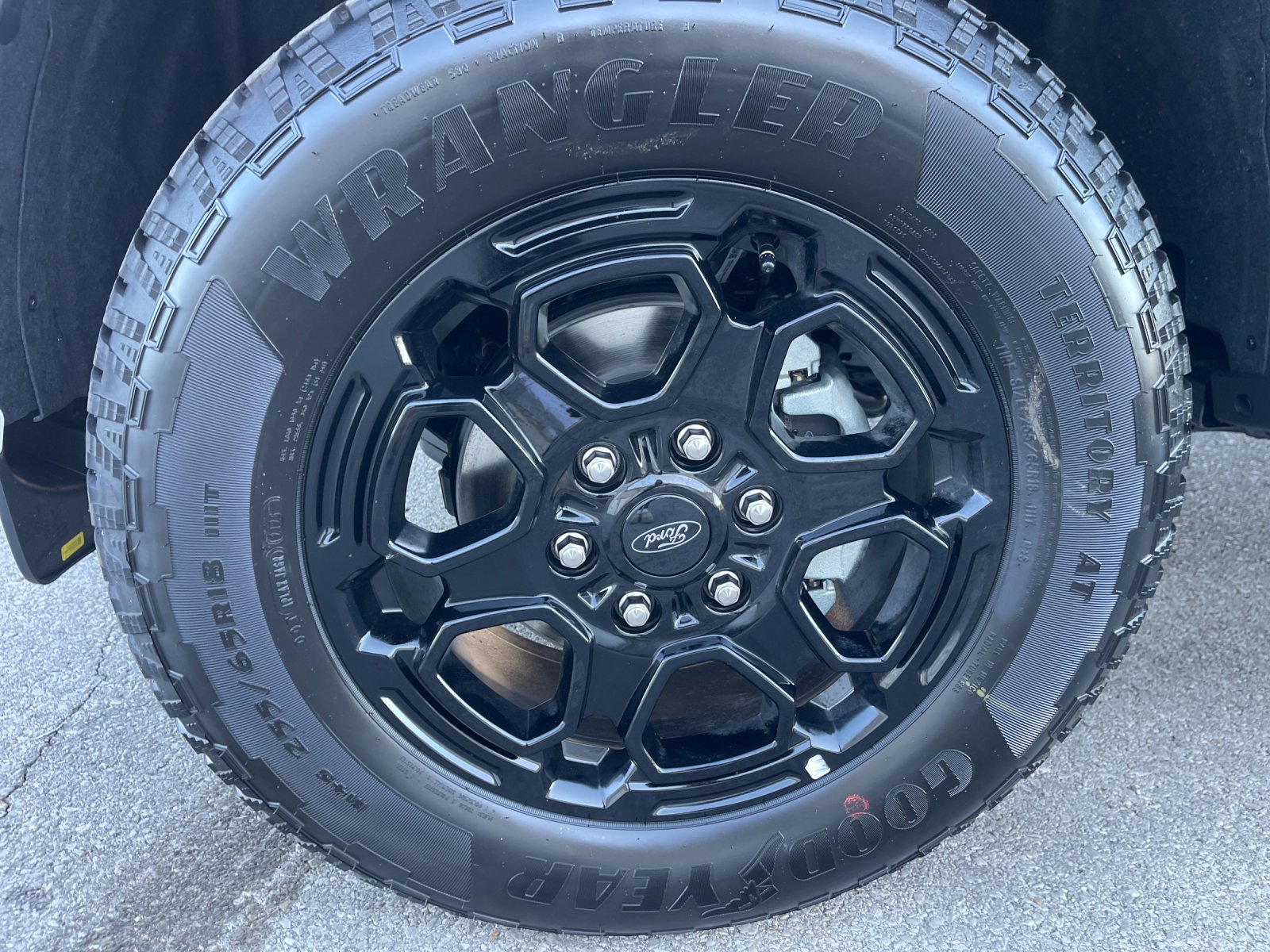 New 2026 Oxford White Ford Lariat® image 30