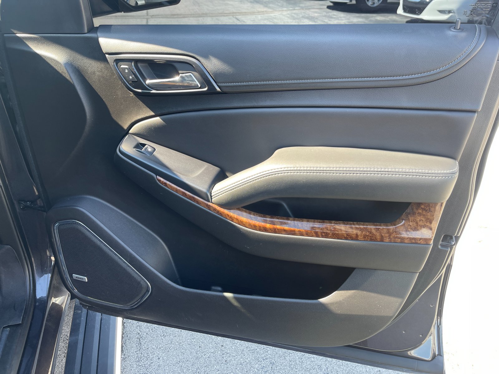 Used 2018 Gray Chevrolet Premier image 23