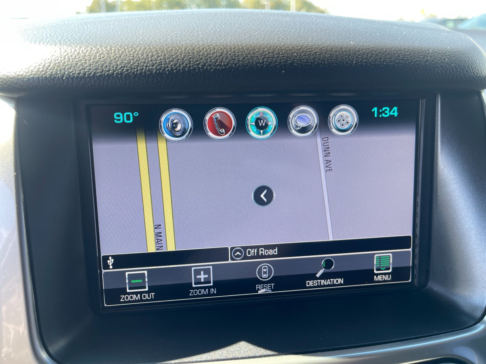 Used 2018 Gray Chevrolet Premier image 26
