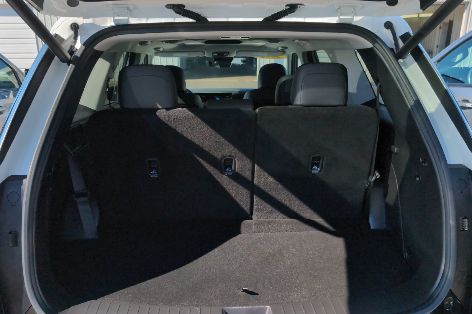 Used 2026 White Hyundai Limited image 17