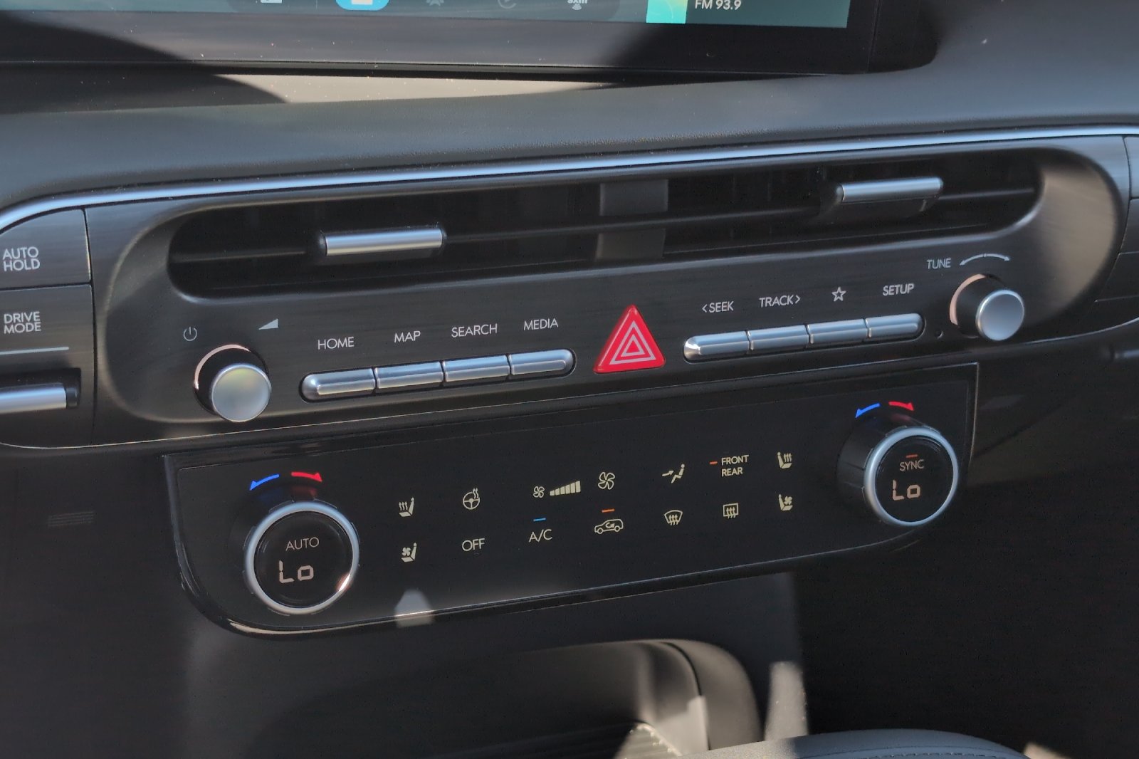 Used 2026 White Hyundai Limited image 23
