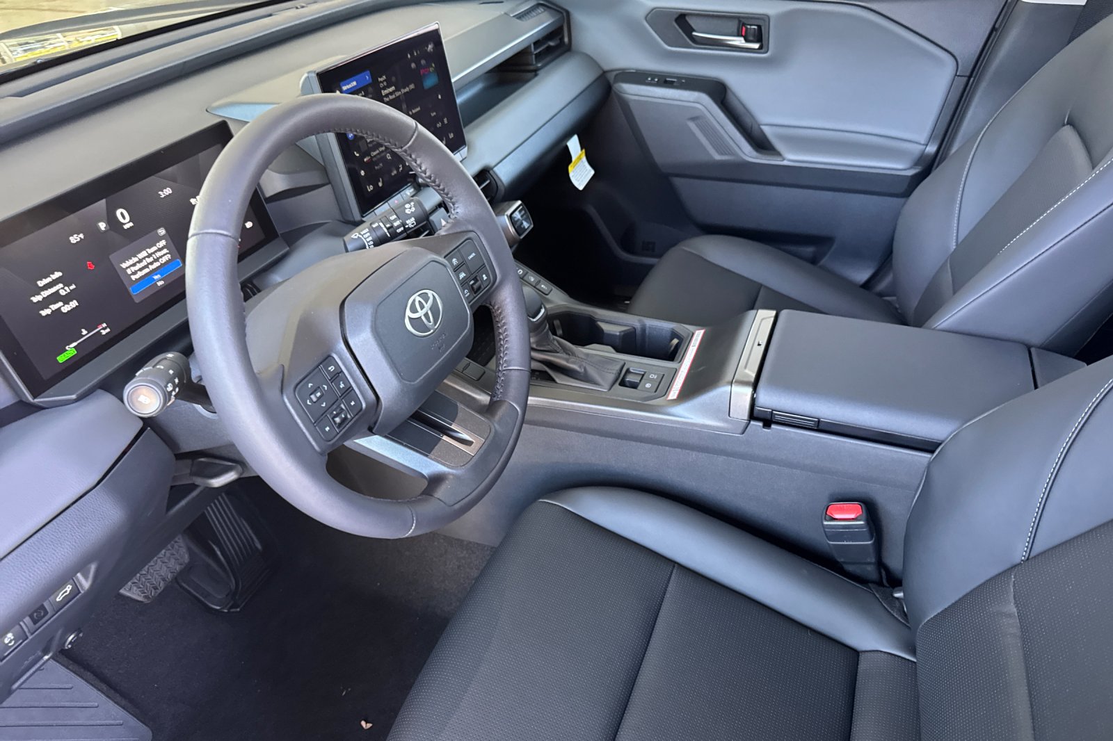 New 2026 Ruby Flare Pearl Toyota XLE Premium image 9