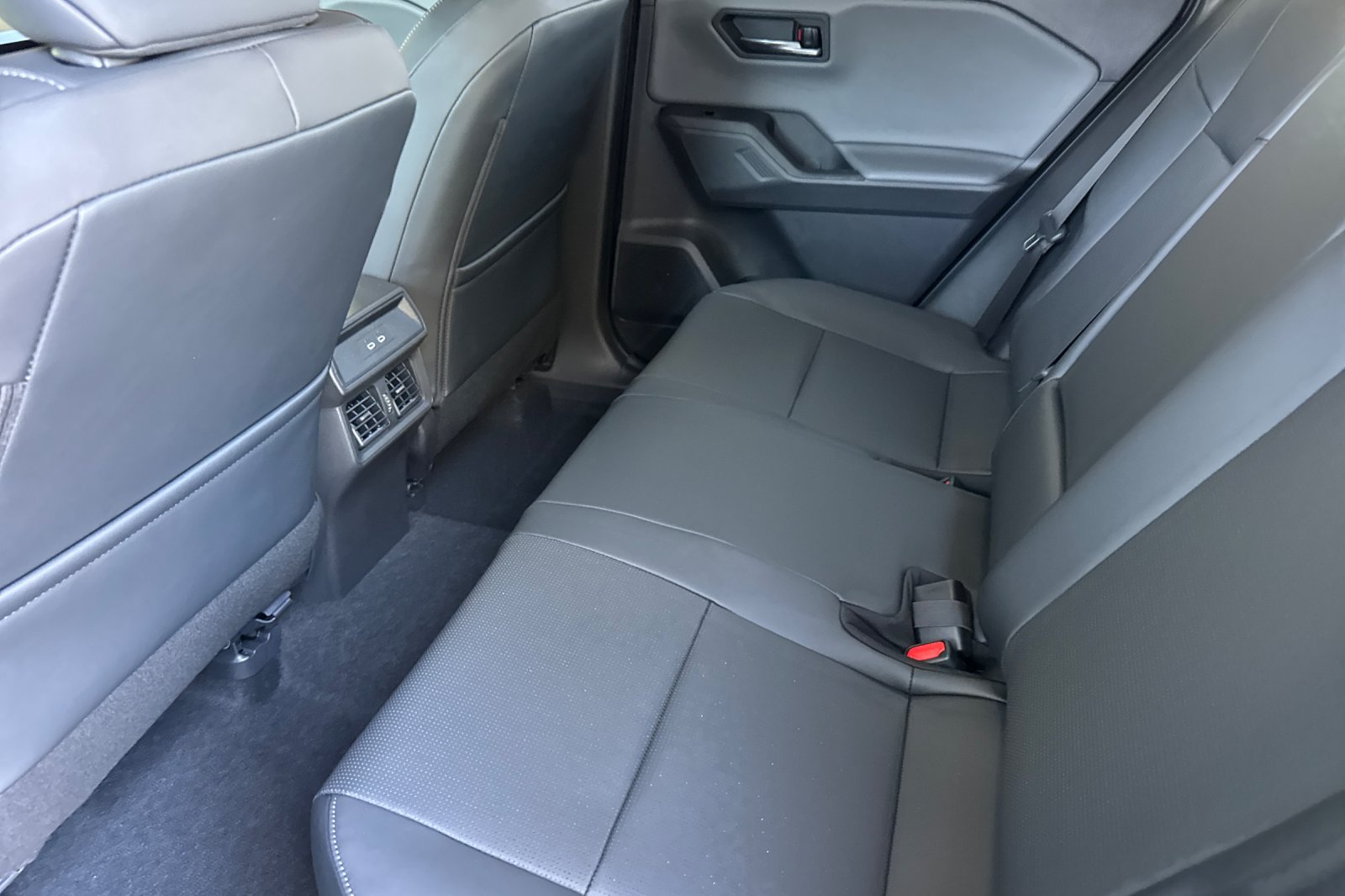 New 2026 Ruby Flare Pearl Toyota XLE Premium image 11