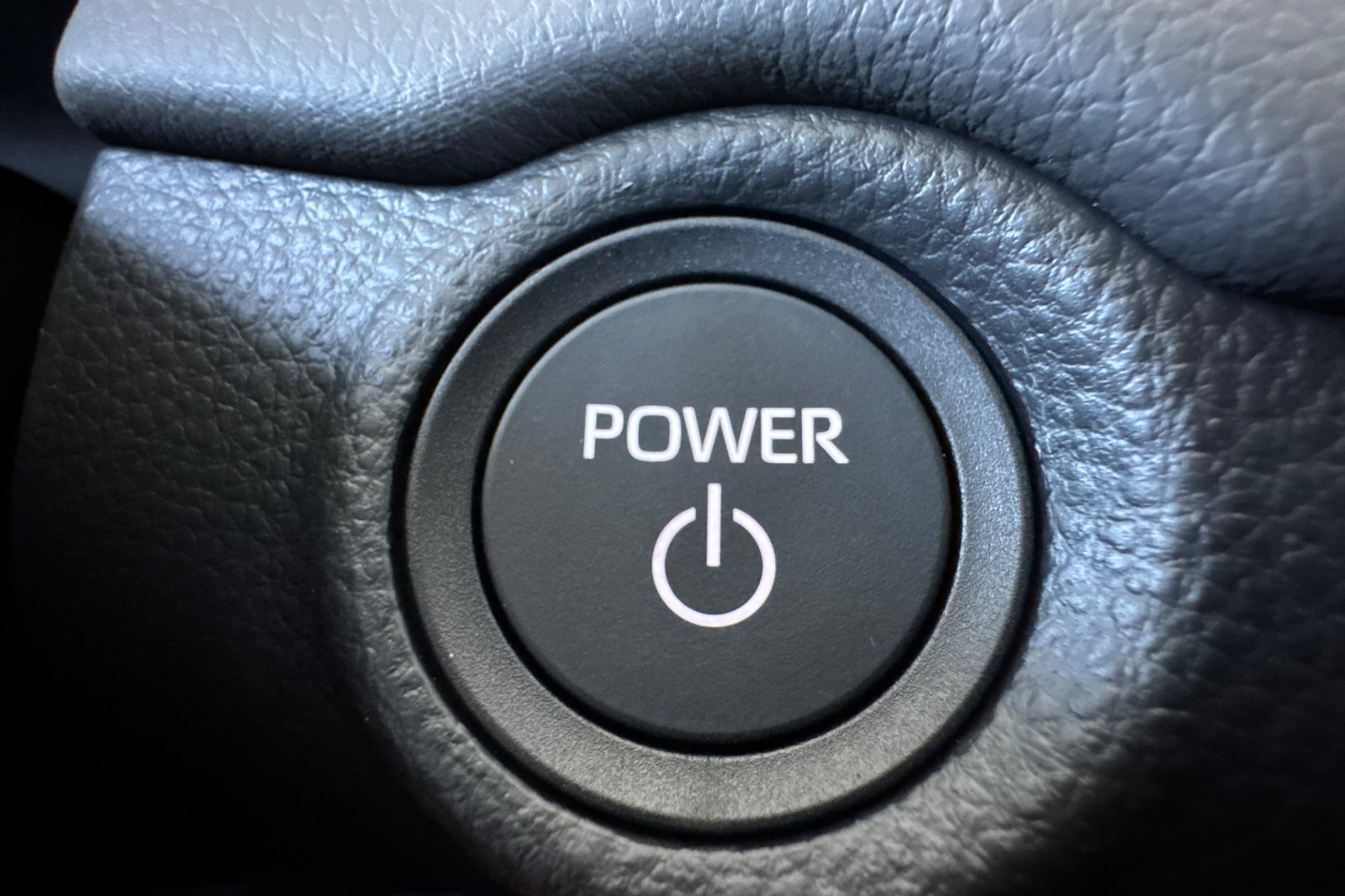 New 2026 Ruby Flare Pearl Toyota XLE Premium image 21
