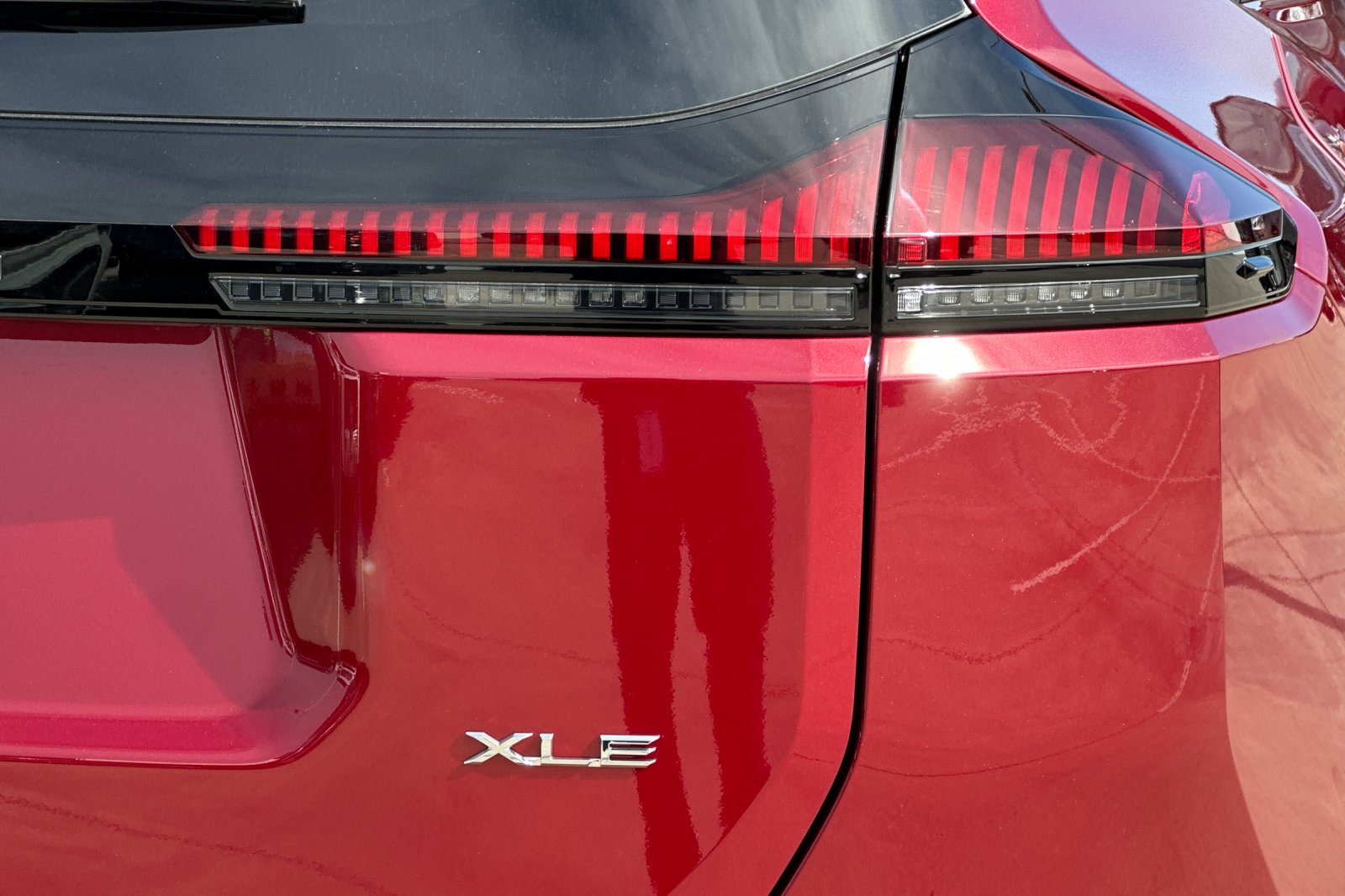 New 2026 Ruby Flare Pearl Toyota XLE Premium image 26