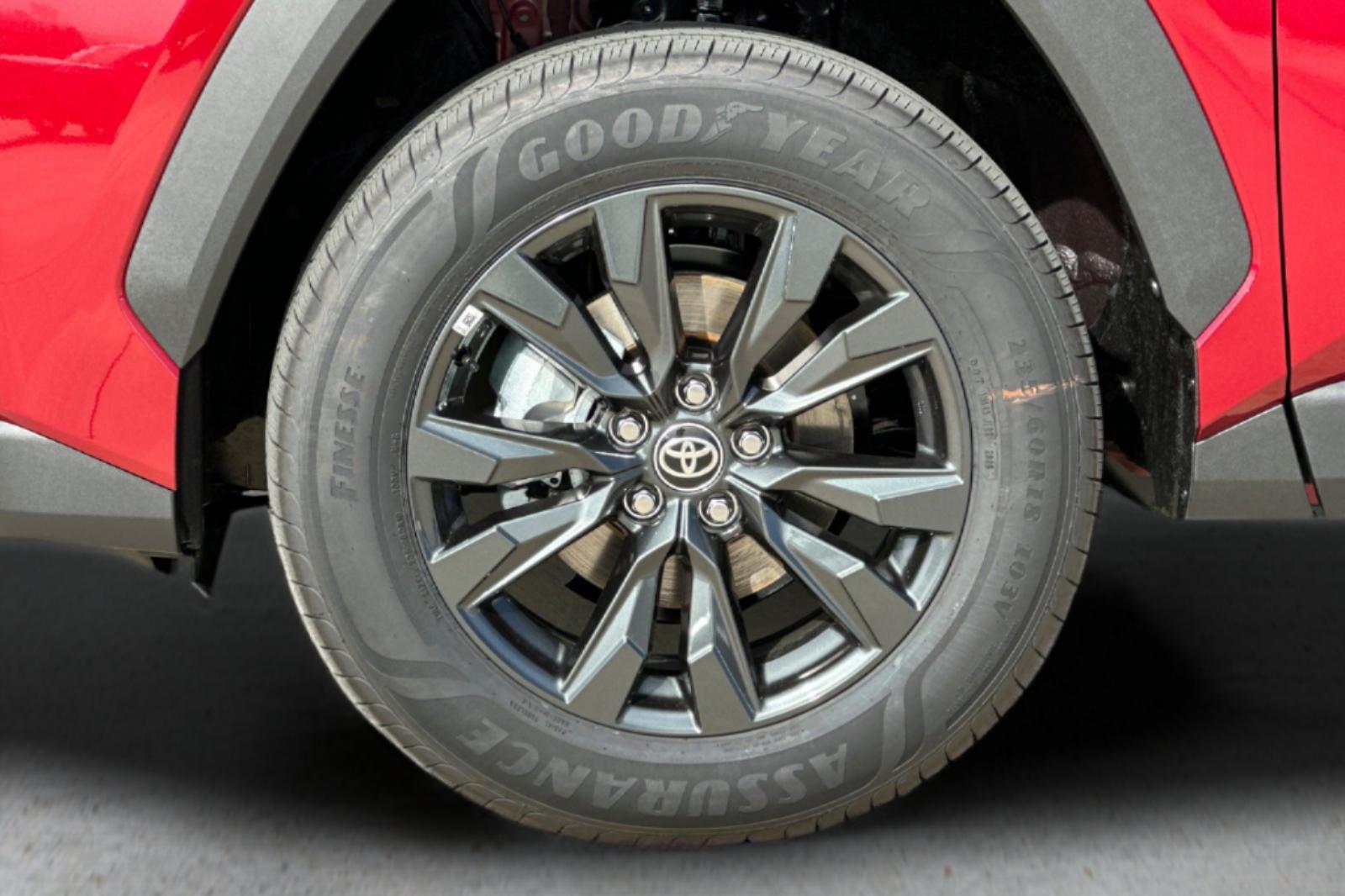 New 2026 Ruby Flare Pearl Toyota XLE Premium image 24