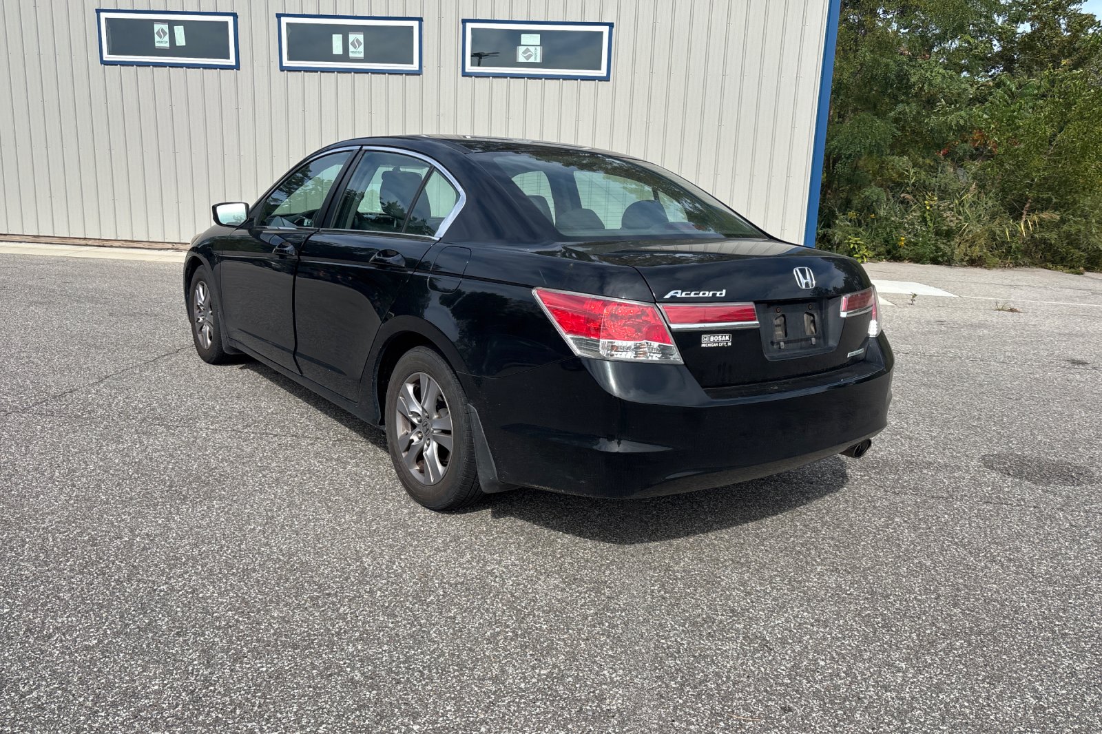 Used 2012 Crystal Black Pearl Honda SE image 3